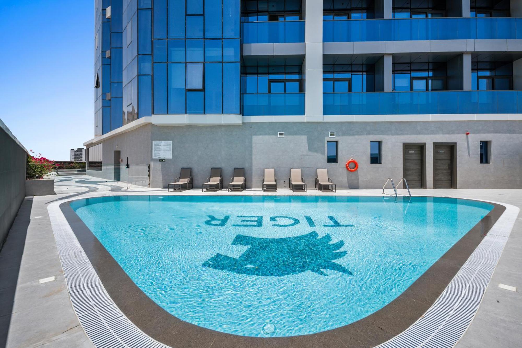 Comfy Near Silicon Oasis Apartment *