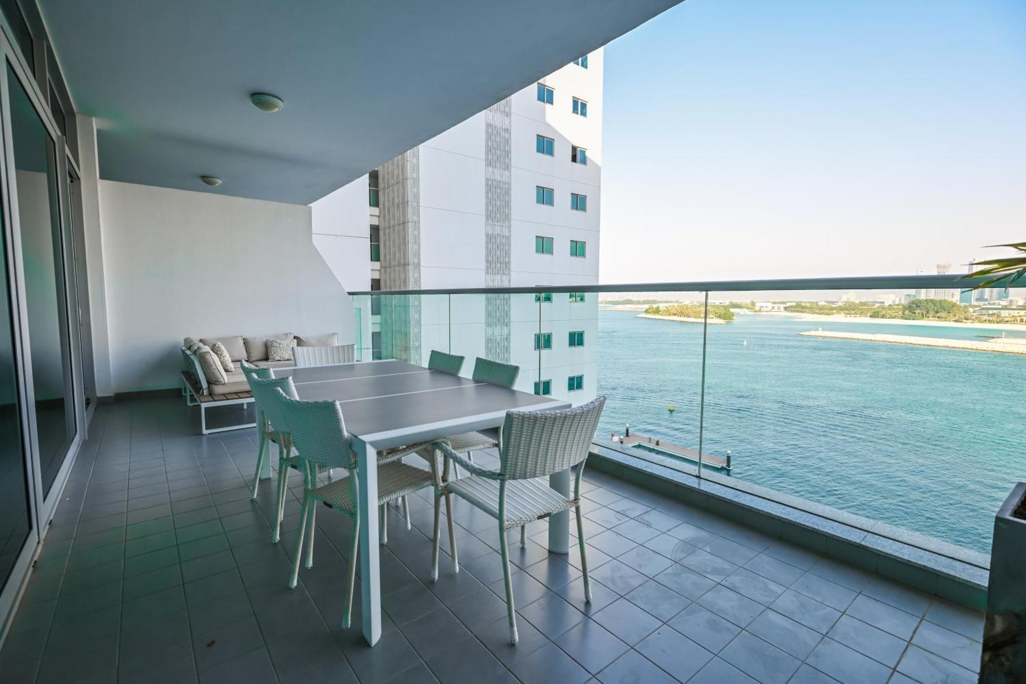 Apartment Azure Residences A Beachfront Getaway On Palm Jumeirah *