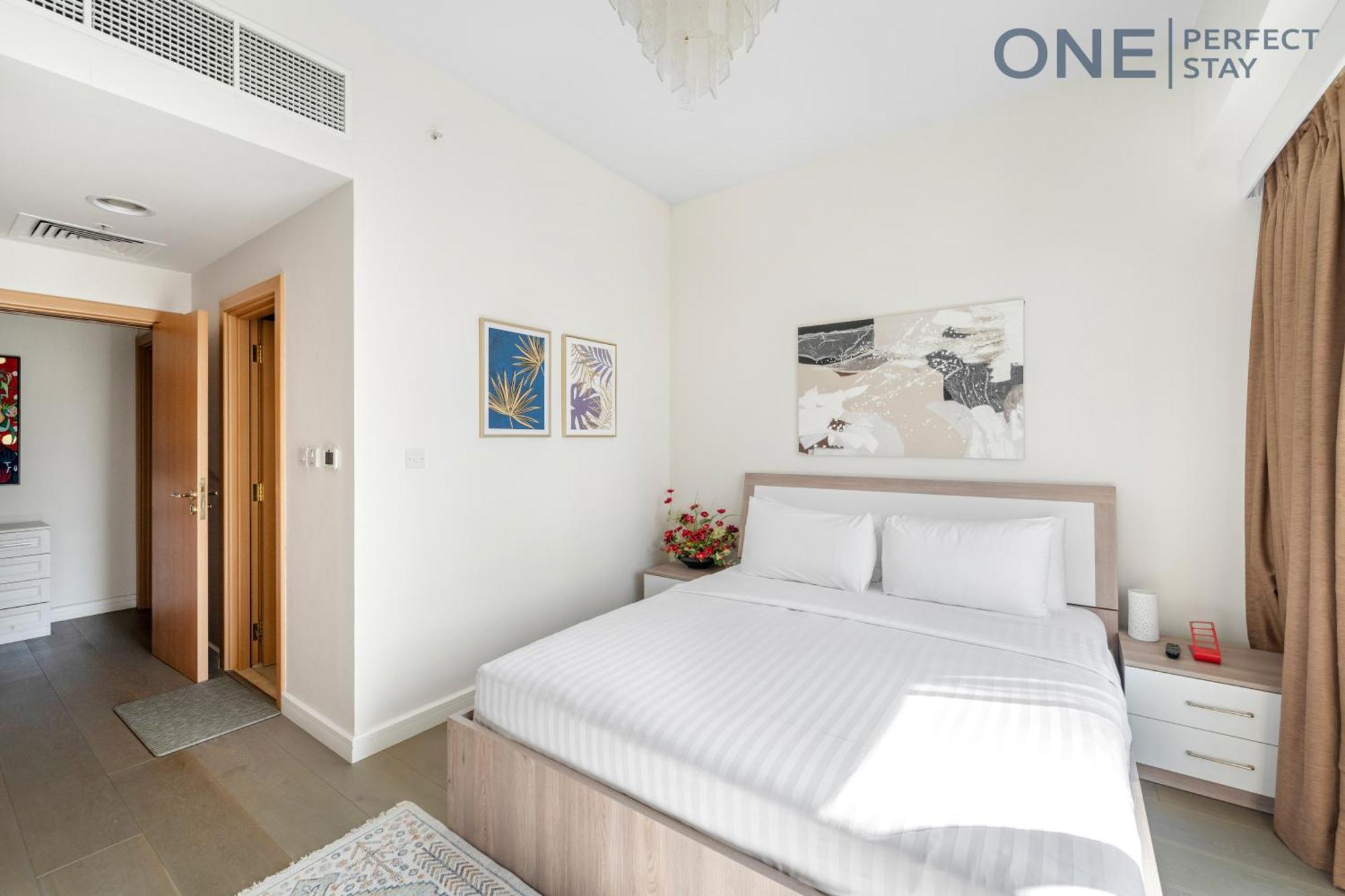 Amazing 3br With Maid In Marina With Pool & Gym Apartment