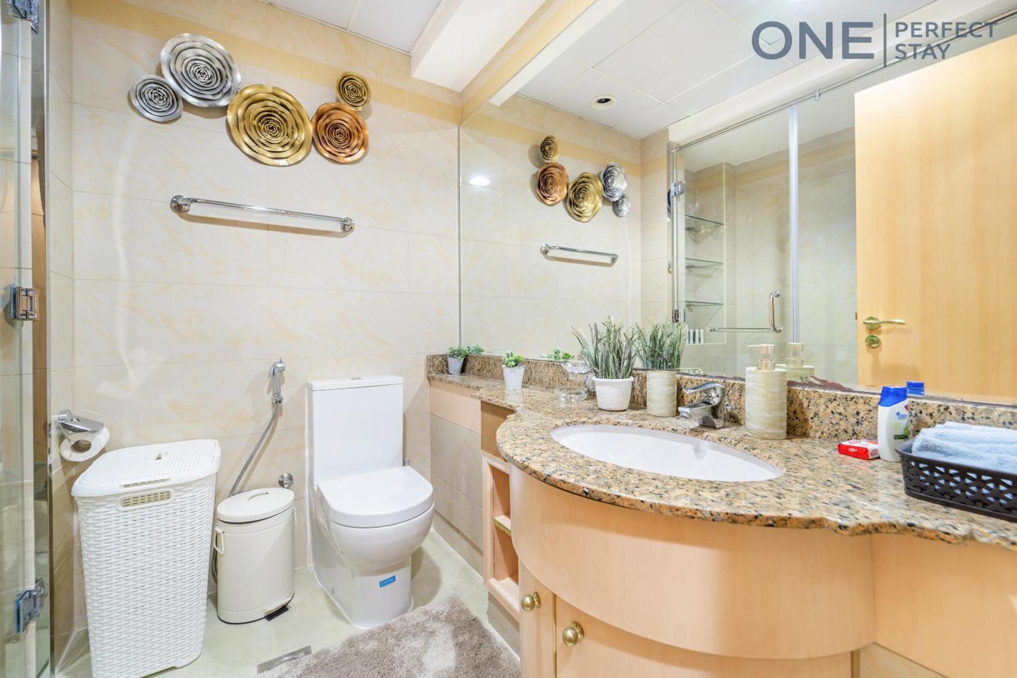 Amazing 3br With Maid In Marina With Pool & Gym Apartment Dubai