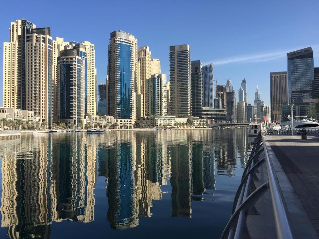 Amazing 3br With Maid In Marina With Pool & Gym Apartment Dubai