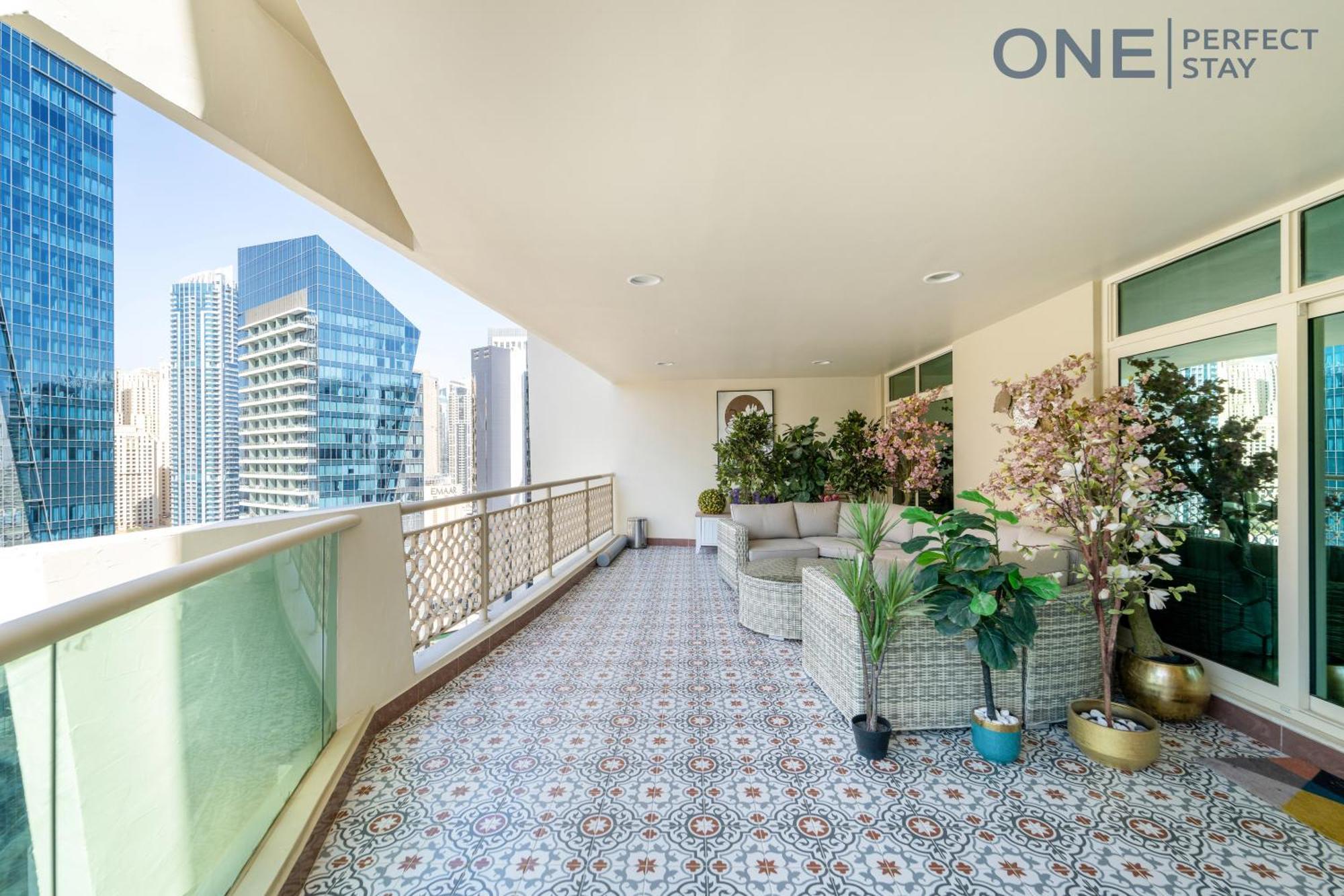 Amazing 3br With Maid In Marina With Pool & Gym Apartment