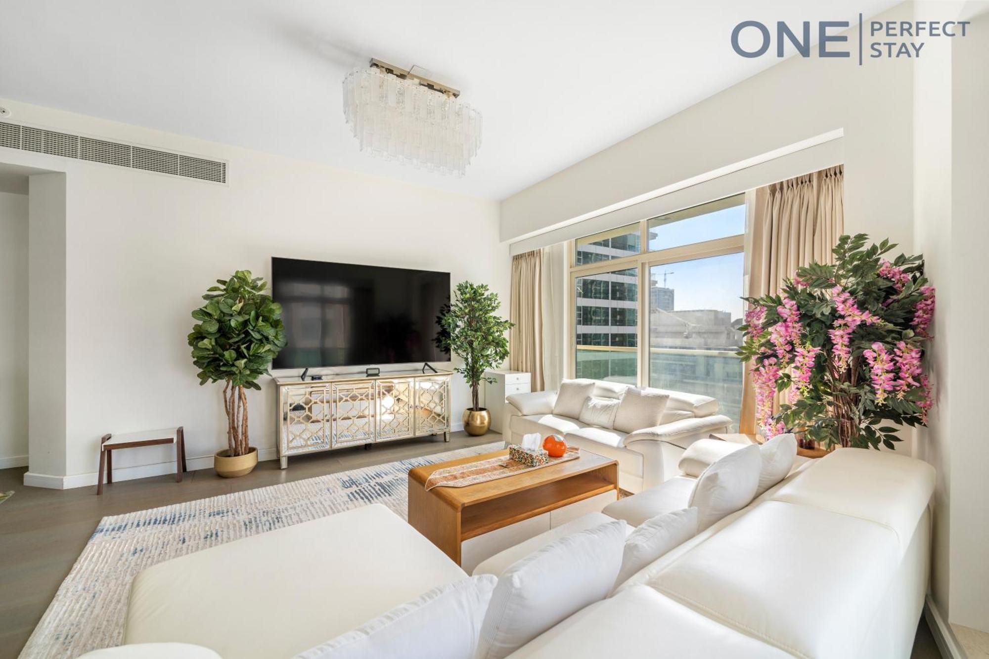 Apartment Amazing 3br With Maid In Marina With Pool & Gym