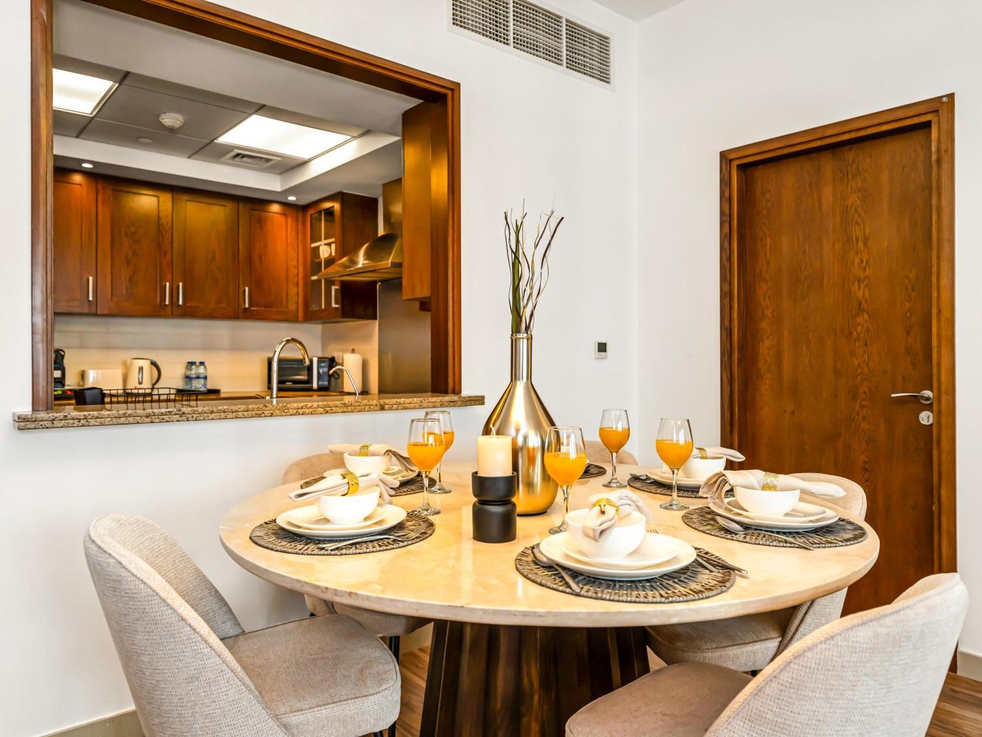 Apartment 3br With Gaming Lounge, Burj Khalifa, Fountain View Dubai