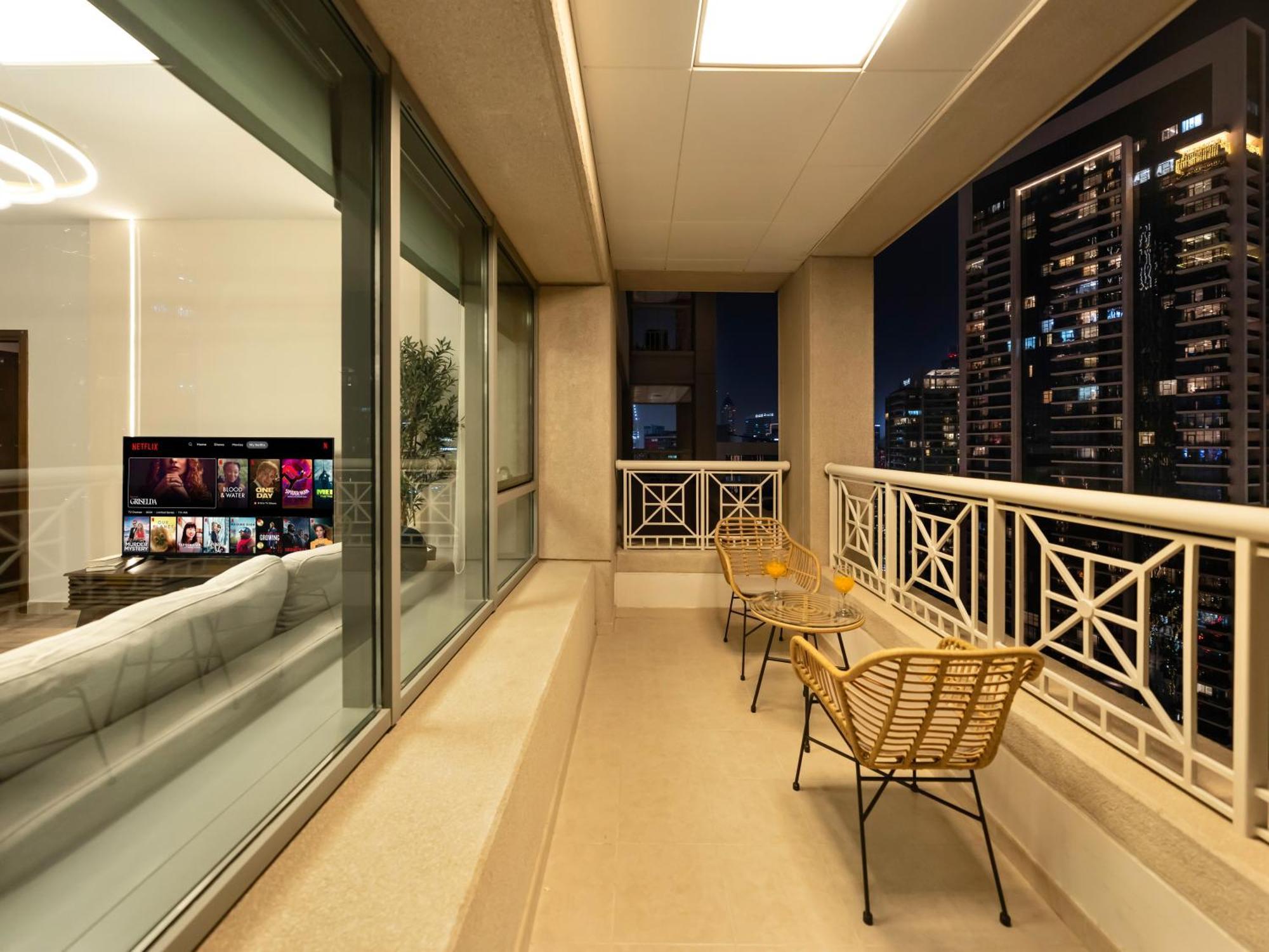 3br With Gaming Lounge, Burj Khalifa, Fountain View