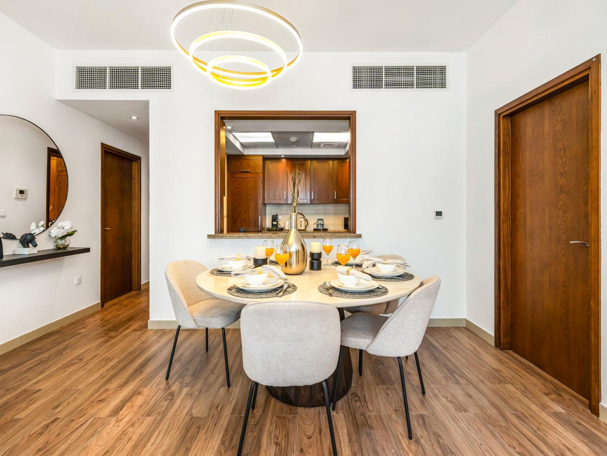 3br With Gaming Lounge, Burj Khalifa, Fountain View Dubai
