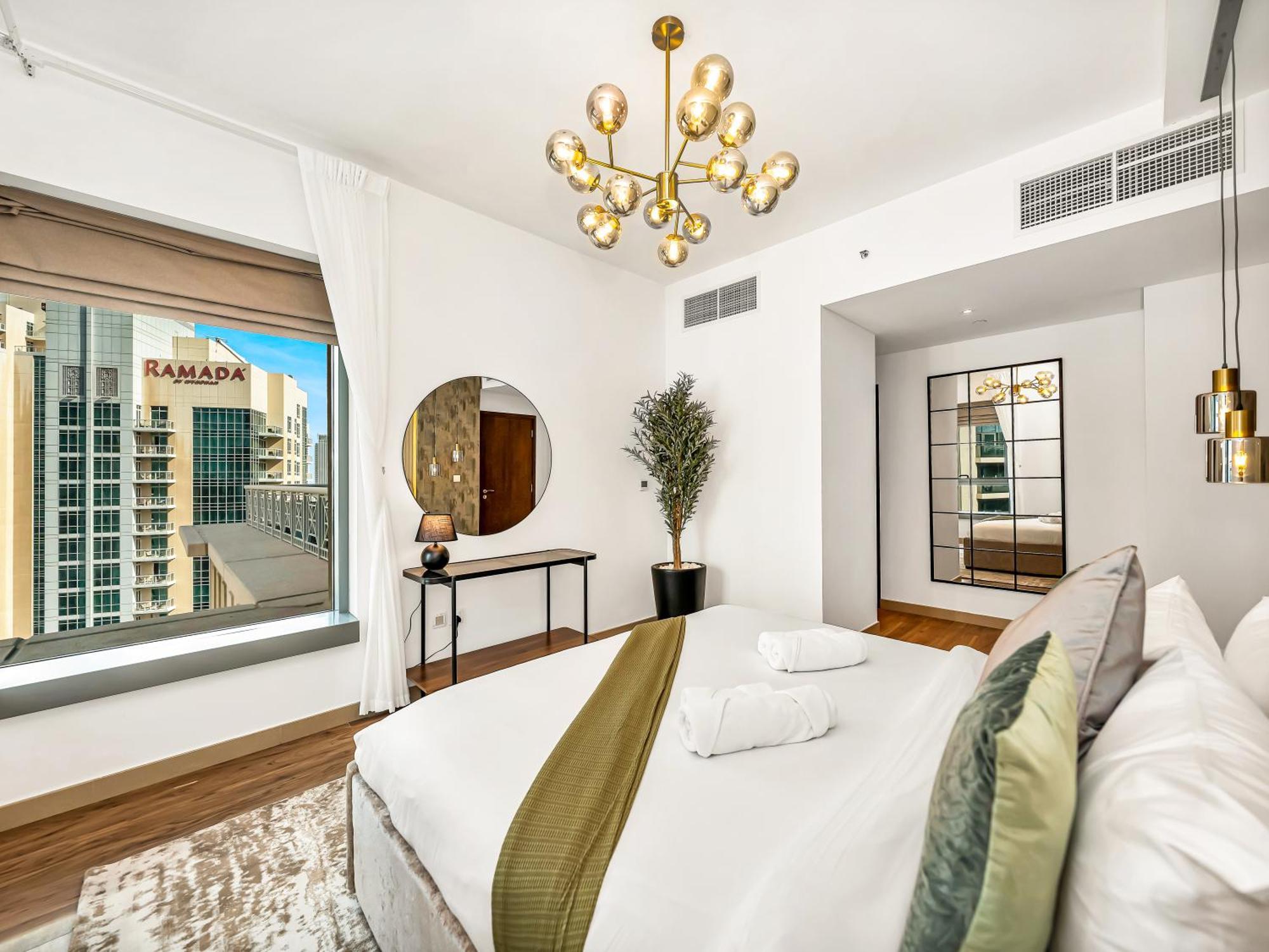 3br With Gaming Lounge, Burj Khalifa, Fountain View Apartment *