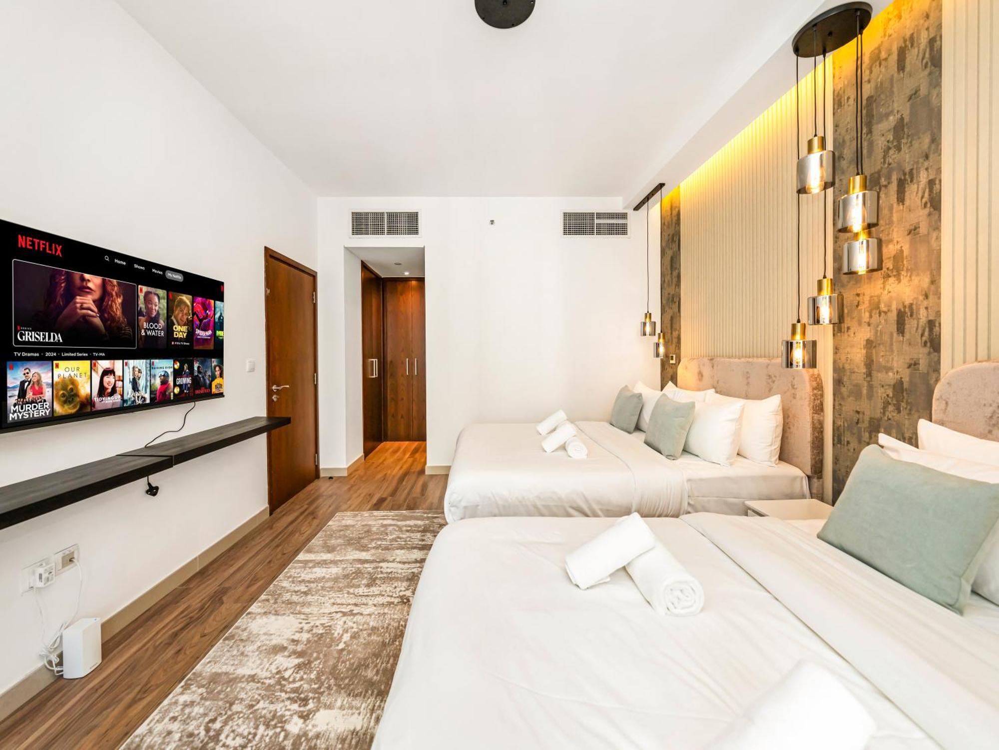 3br With Gaming Lounge, Burj Khalifa, Fountain View Dubai
