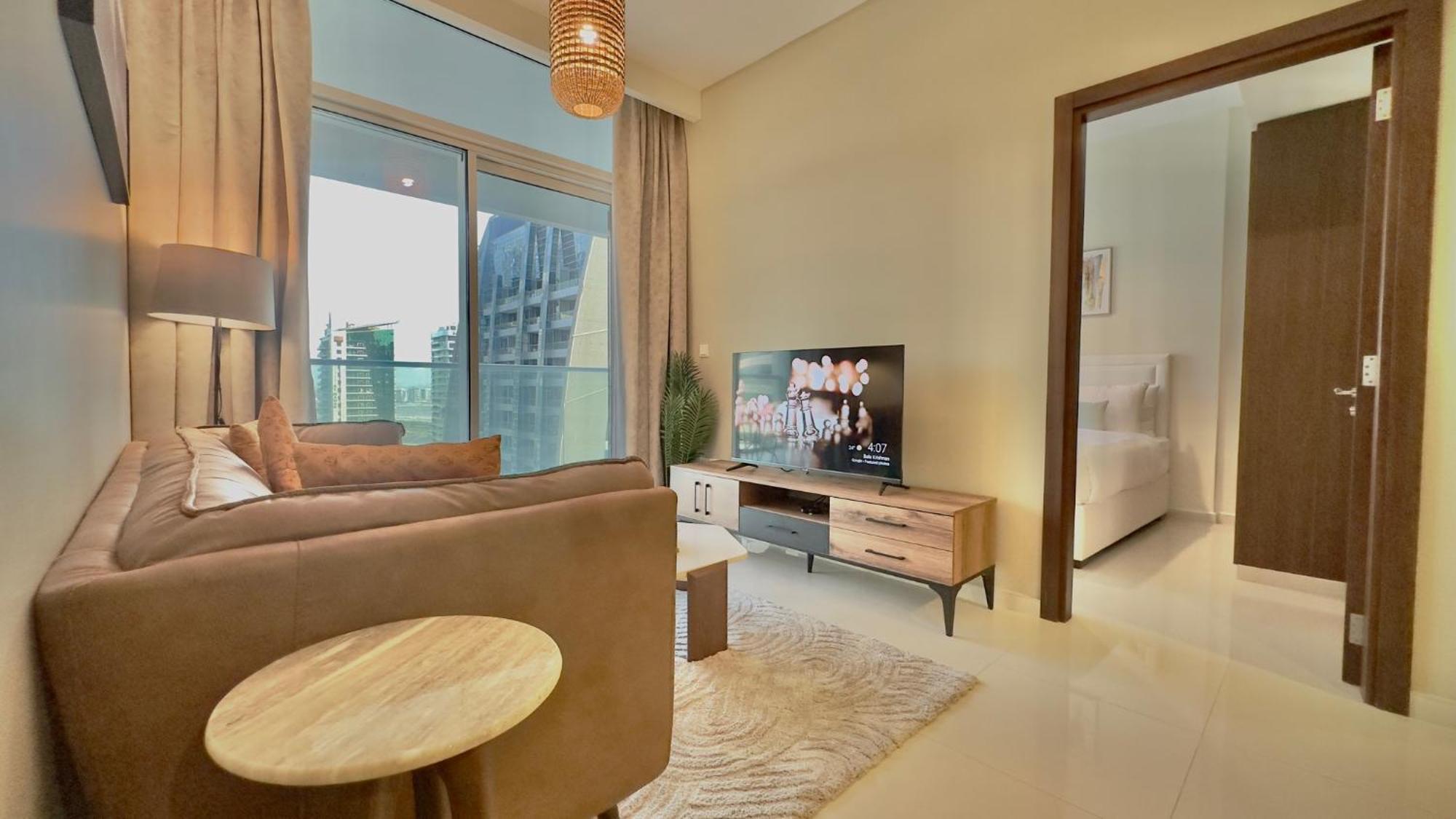 Sleek & Spacious 2br In Damac Vera, Business Bay By Bhavan Apartment