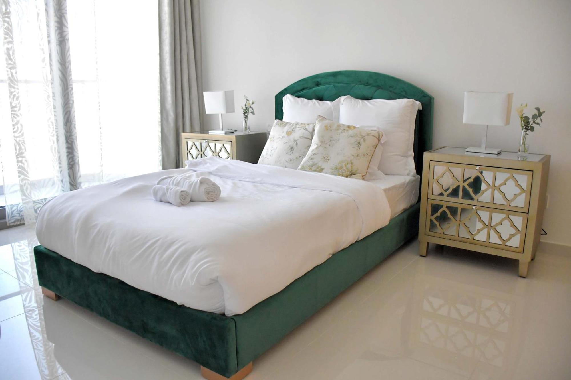 Apartment Luxury High Rise, Skyline Views Dubai