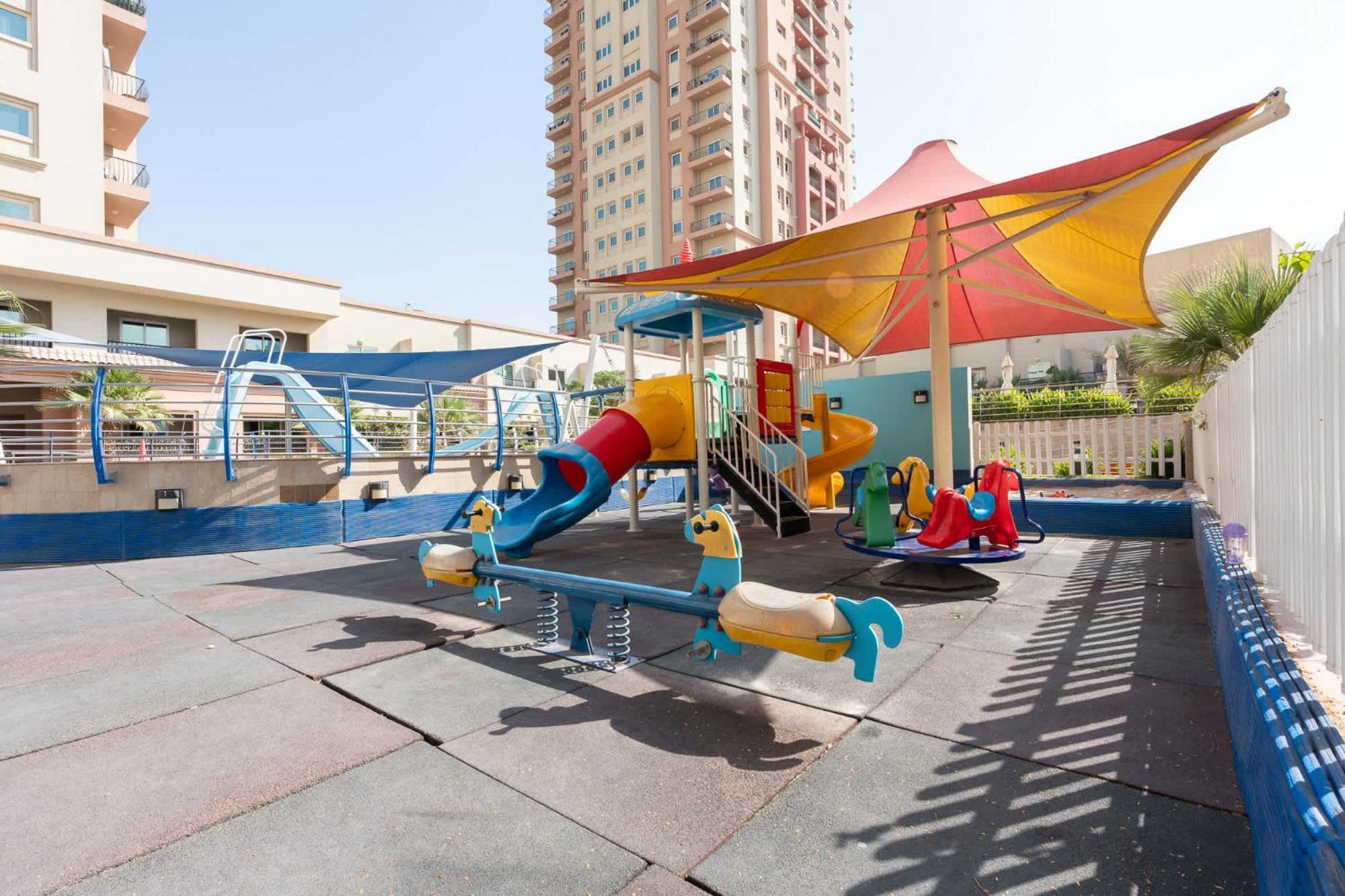 Spacious At Imperial In Jvt That Sleeps 4 Apartment