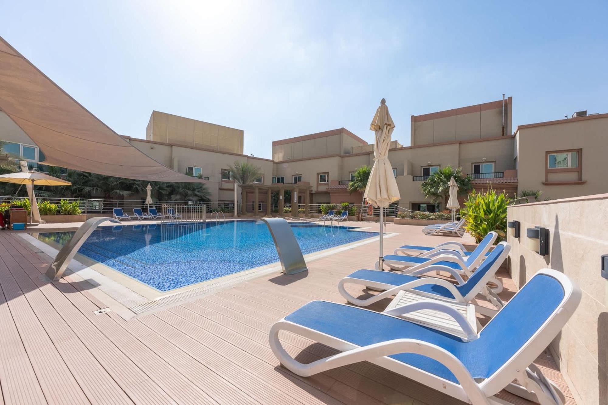 Apartment Spacious At Imperial In Jvt That Sleeps 4