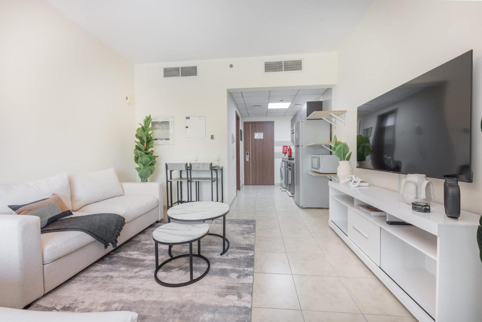 Apartment Spacious At Imperial In Jvt That Sleeps 4 *