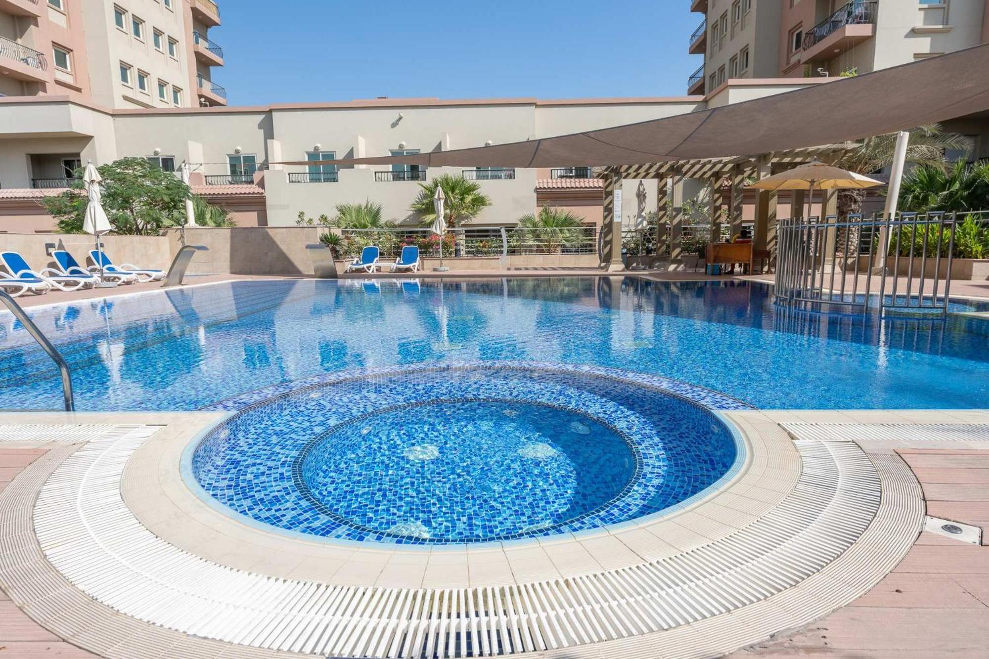 Spacious At Imperial In Jvt That Sleeps 4 * Dubai