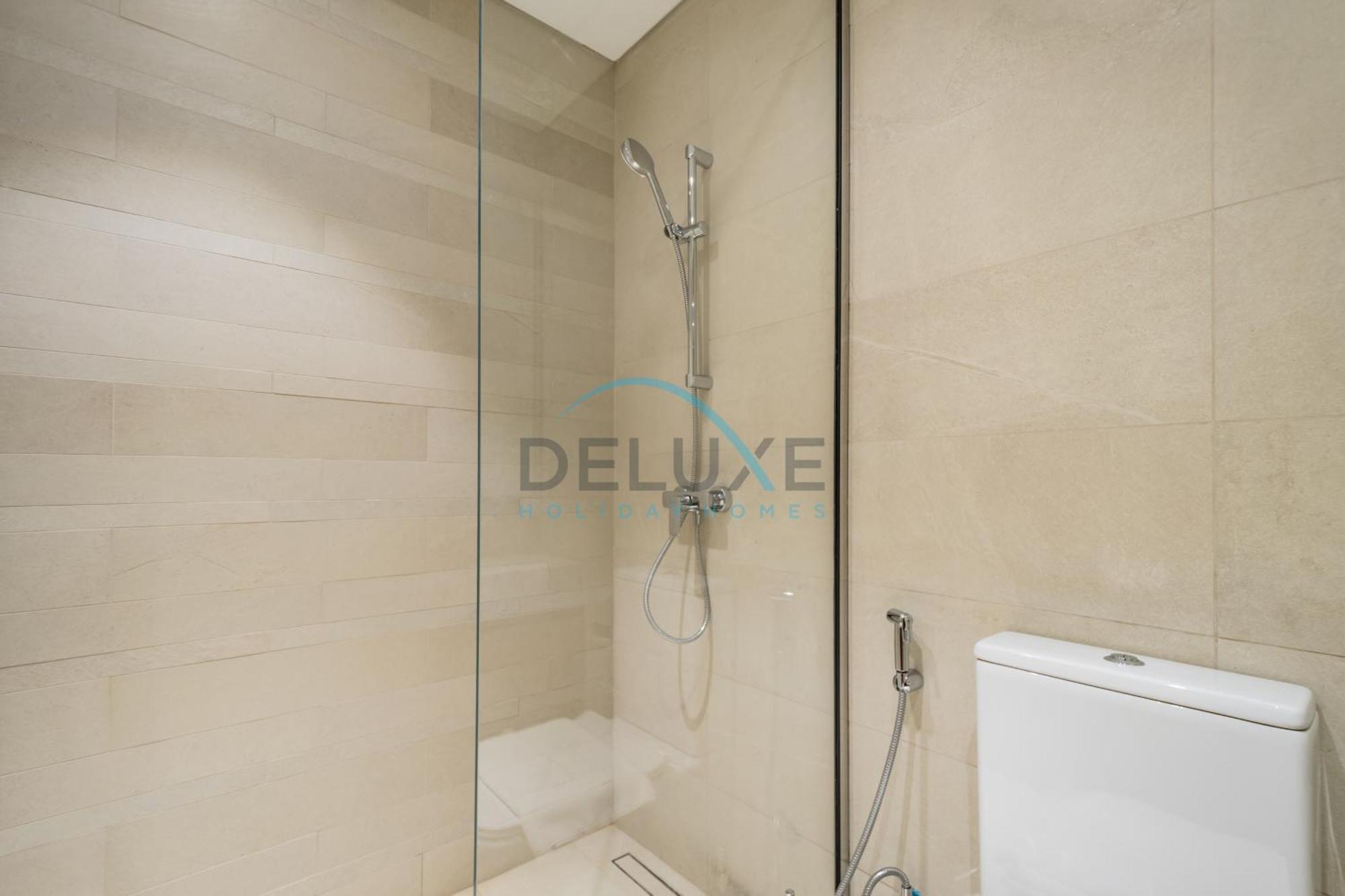 Contemporary 2br In Azizi Park Avenue, Nad Al Sheba By Deluxe Homes