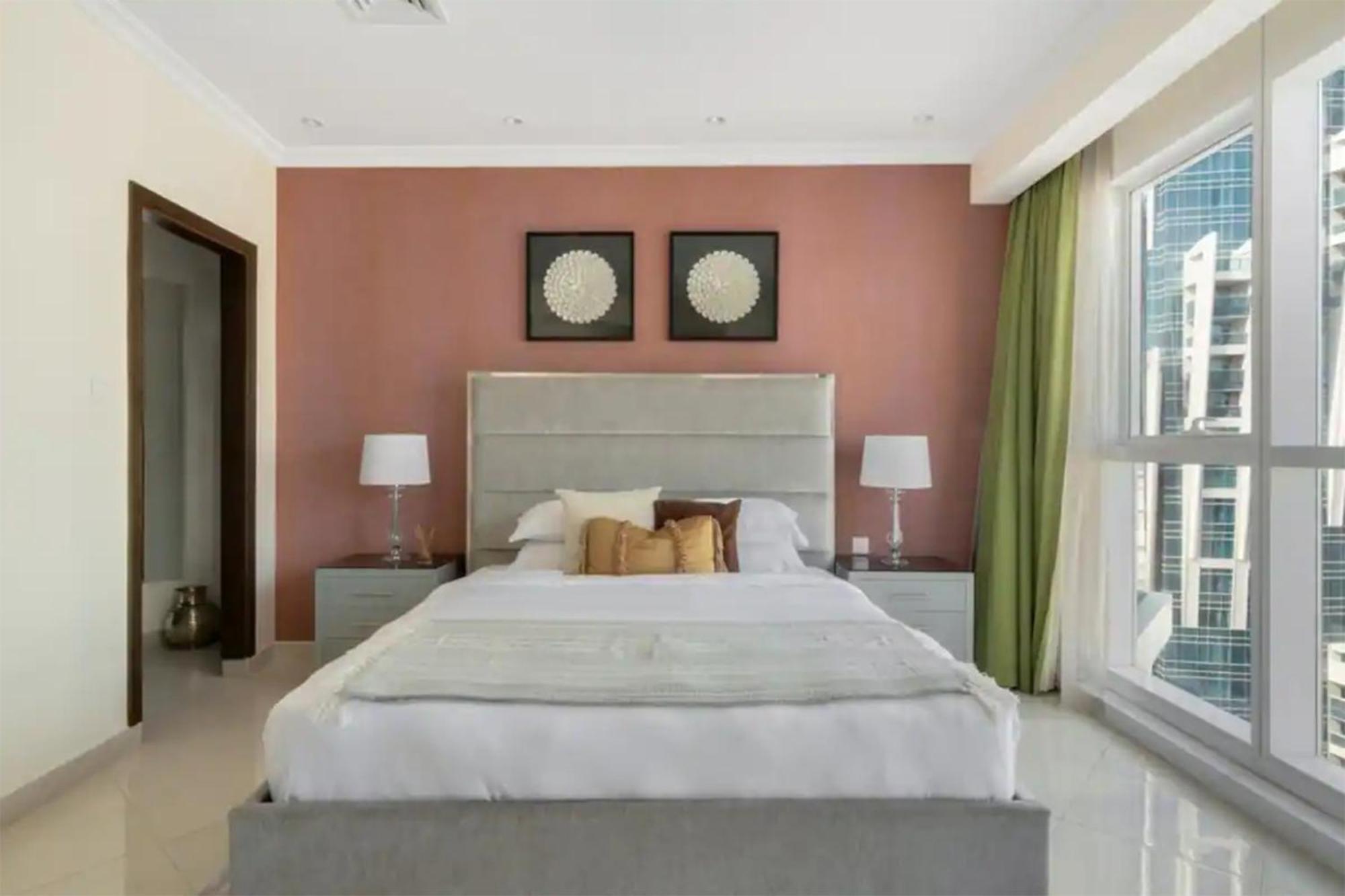 Opulant 1 Bedroom With Partial Seaview High Floor Apartment