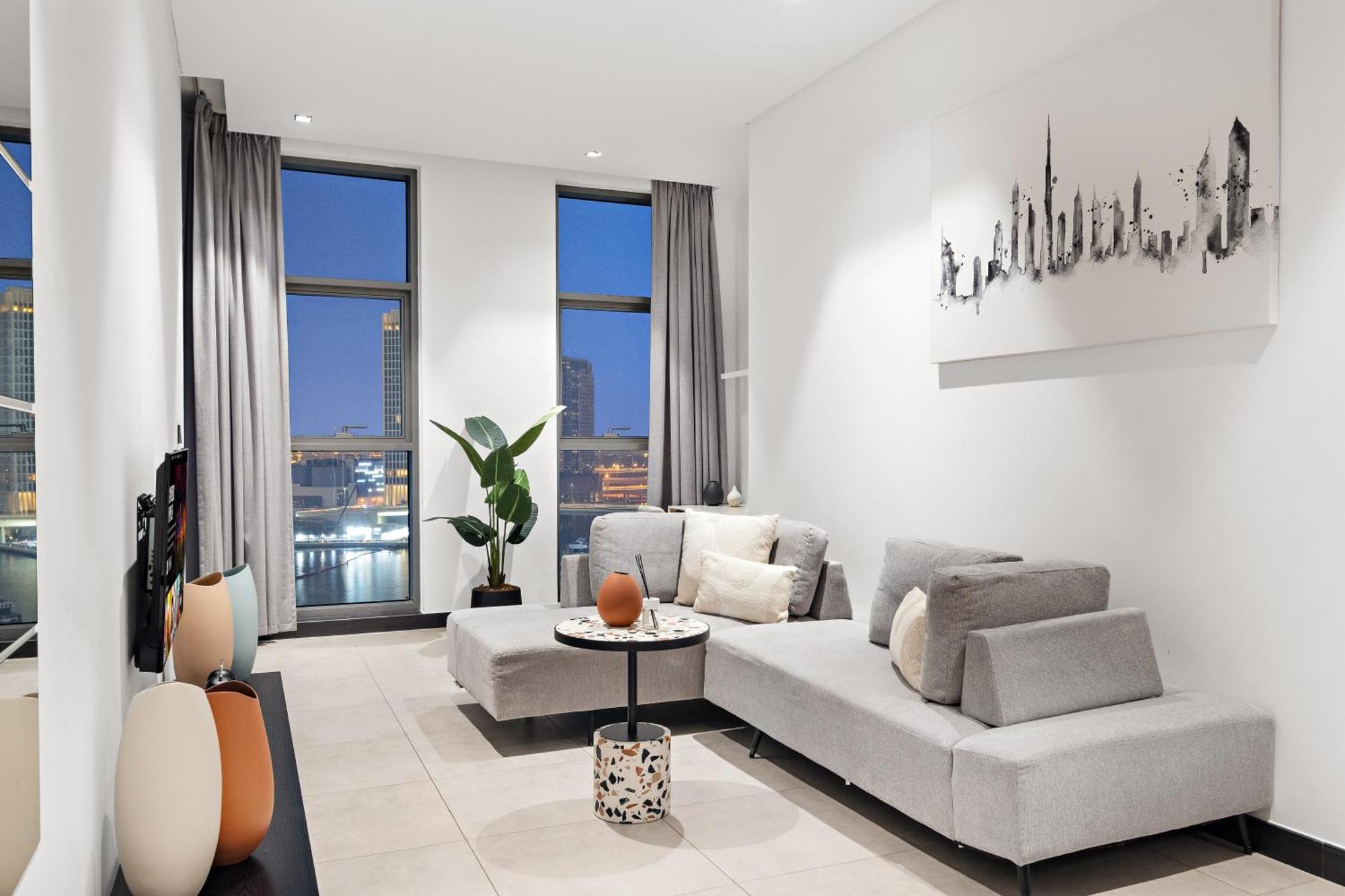 Apartment Cozy 1br In Business Bay With Canal Views Dubai