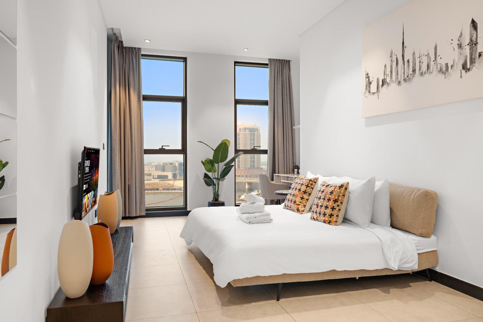Cozy 1br In Business Bay With Canal Views