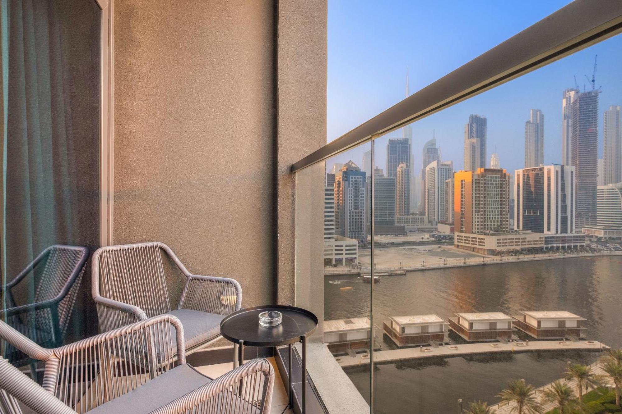 Cozy 1br In Business Bay With Canal Views