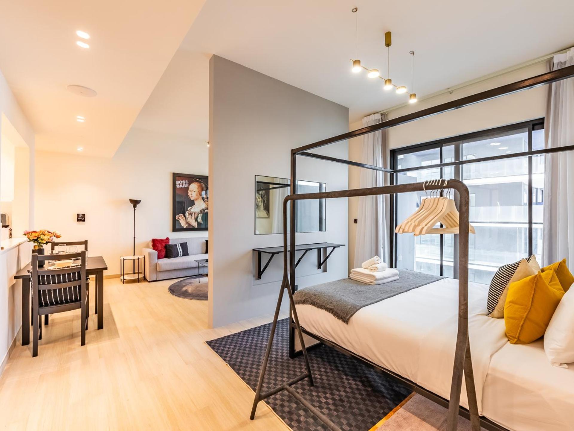 Apartment Modern Retreat In Unique Building In Jvc *