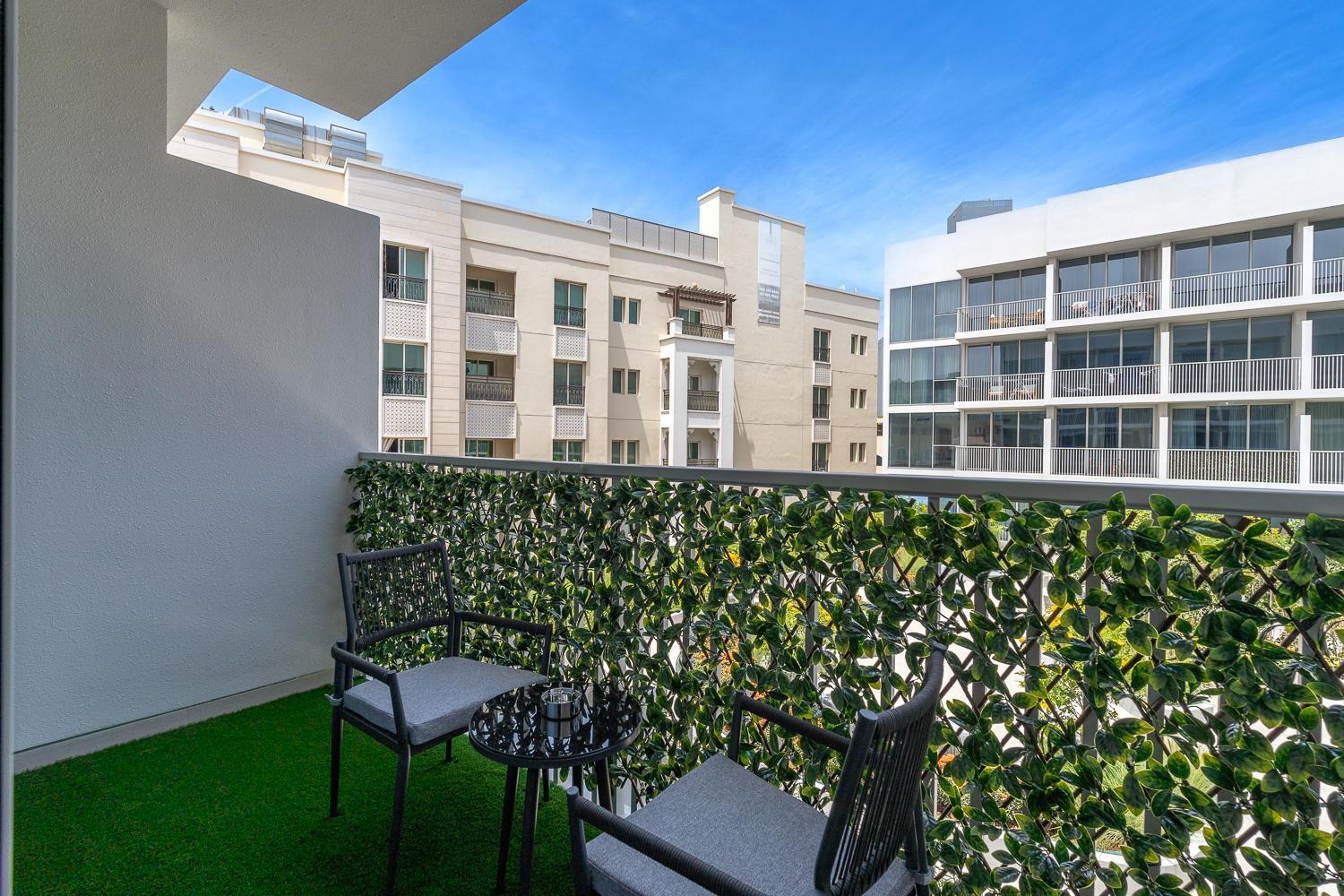 Apartment Work & Relax & Chill In Jvc Dubai