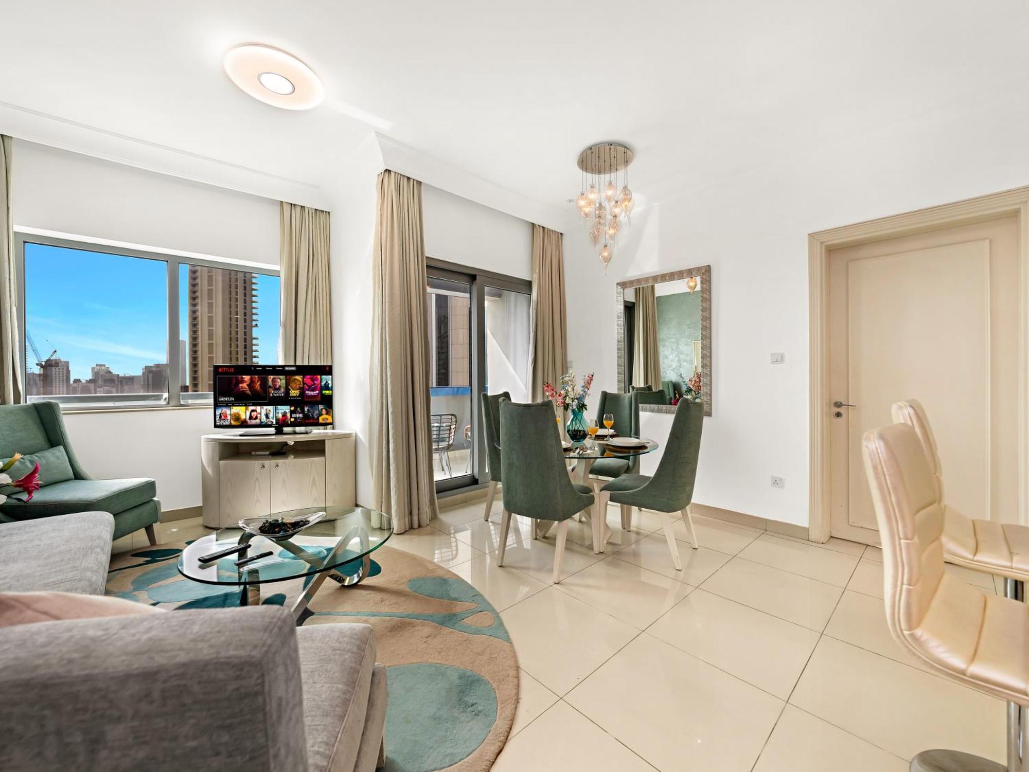 Luxury 1br Burj Khalifa Area Apartment Dubai