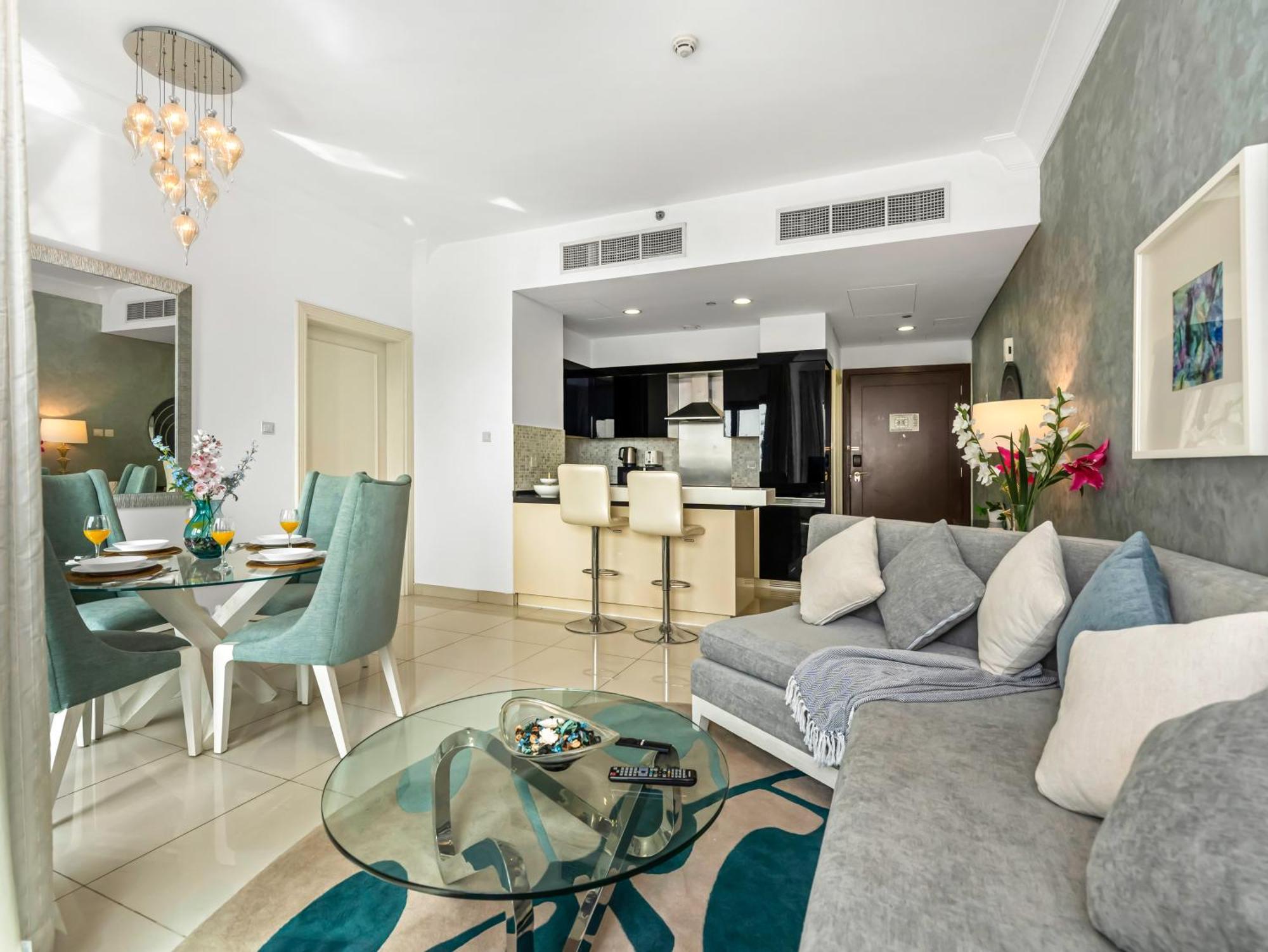 Luxury 1br Burj Khalifa Area