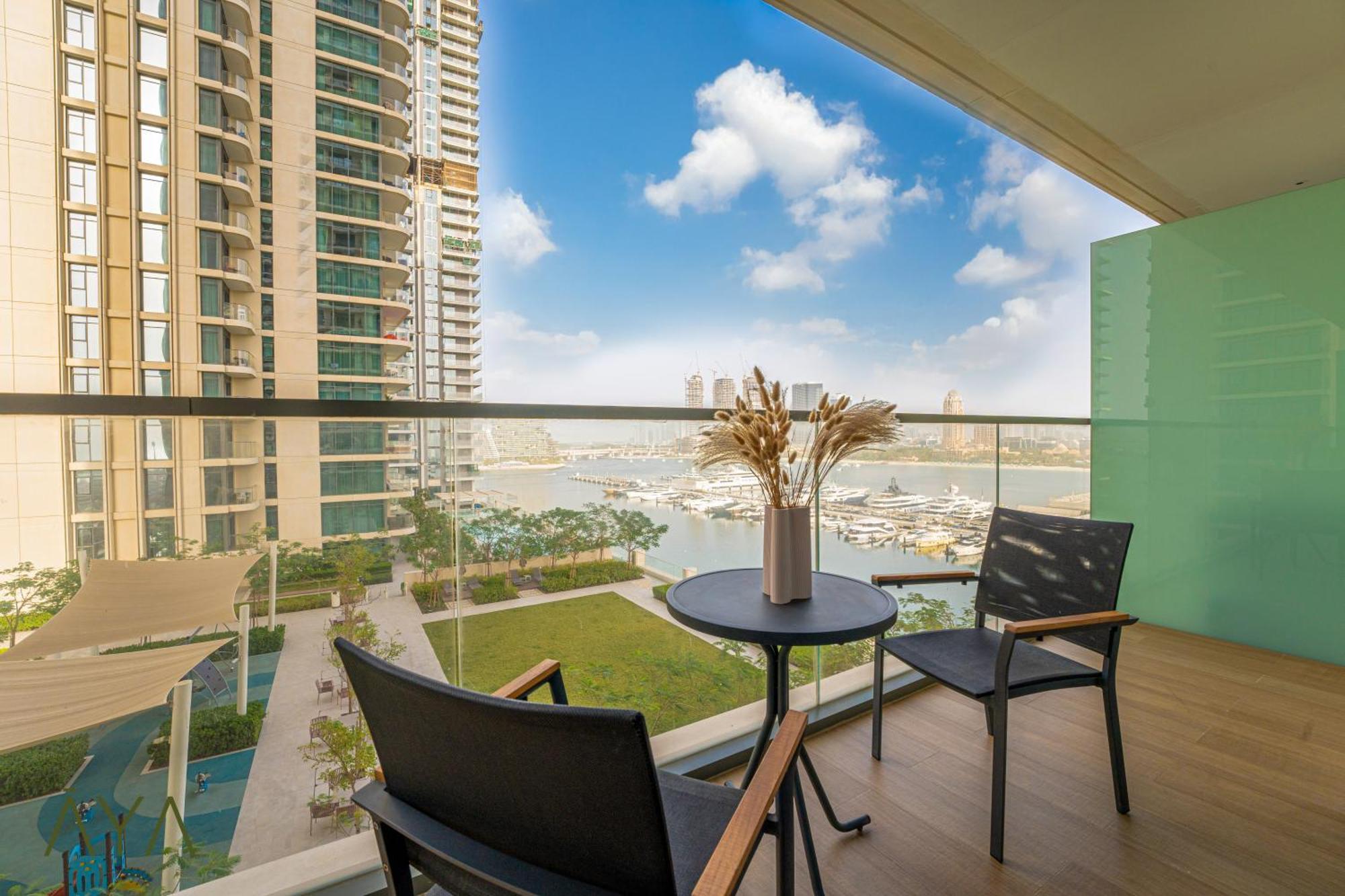 Beachfront Bliss - With Pool And Premium Amenities *