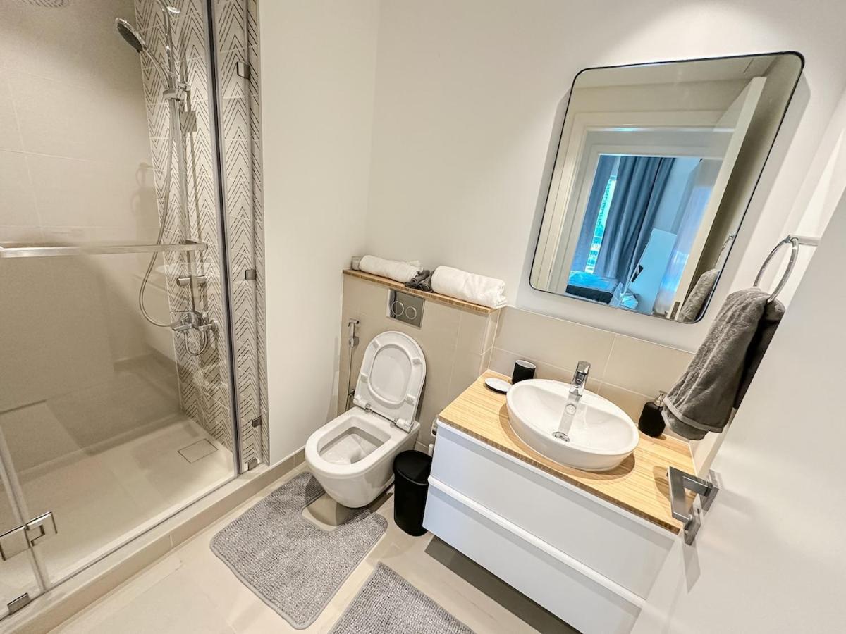 Cozy 1br Socio Tower Hills Dubai