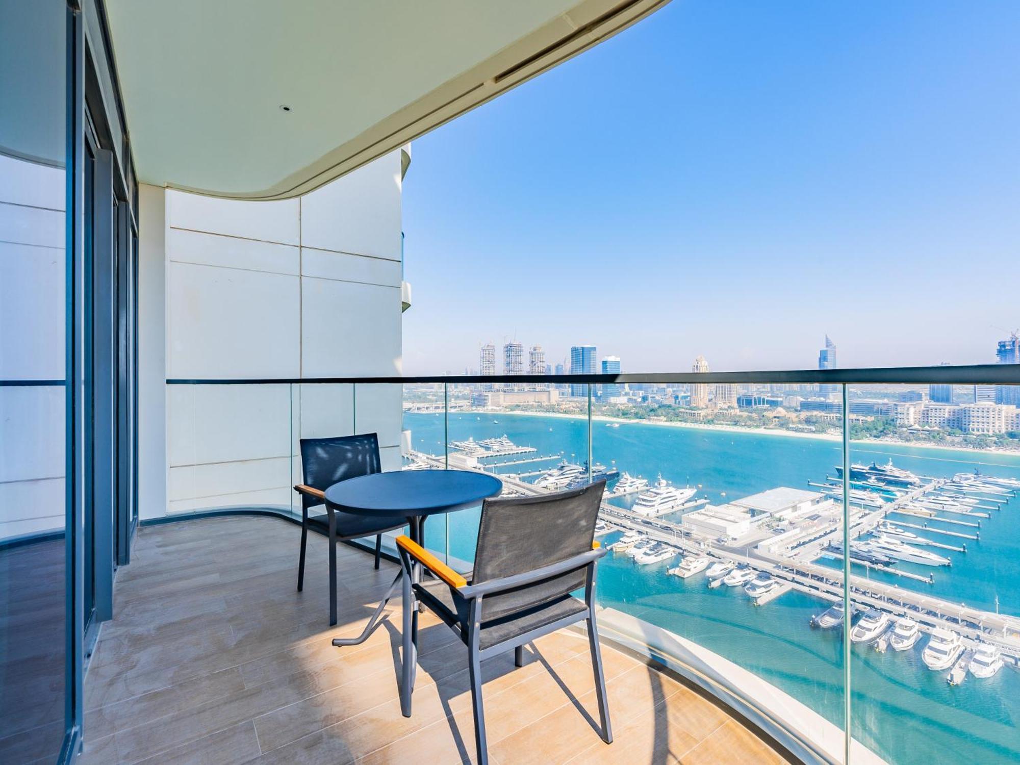 Coastal Luxury 4br With Marina Skyline View Apartment