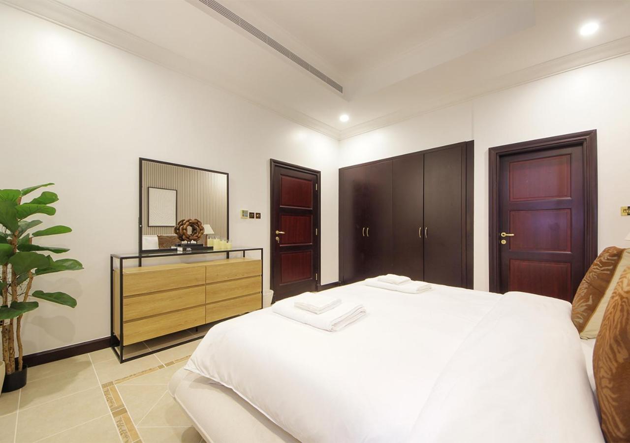 Cozy 4br Maid At Canal Cove Palm Jumeirah Dubai