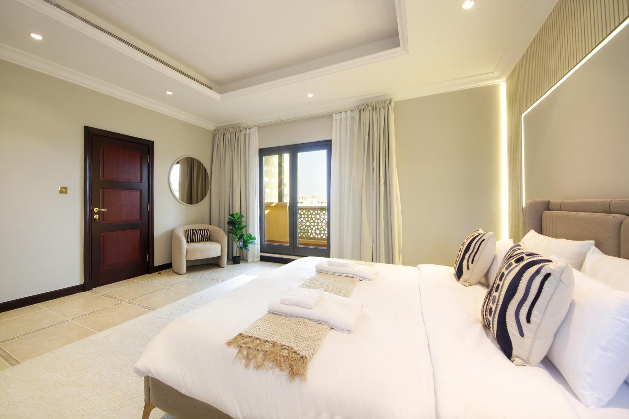 Cozy 4br Maid At Canal Cove Palm Jumeirah Villa