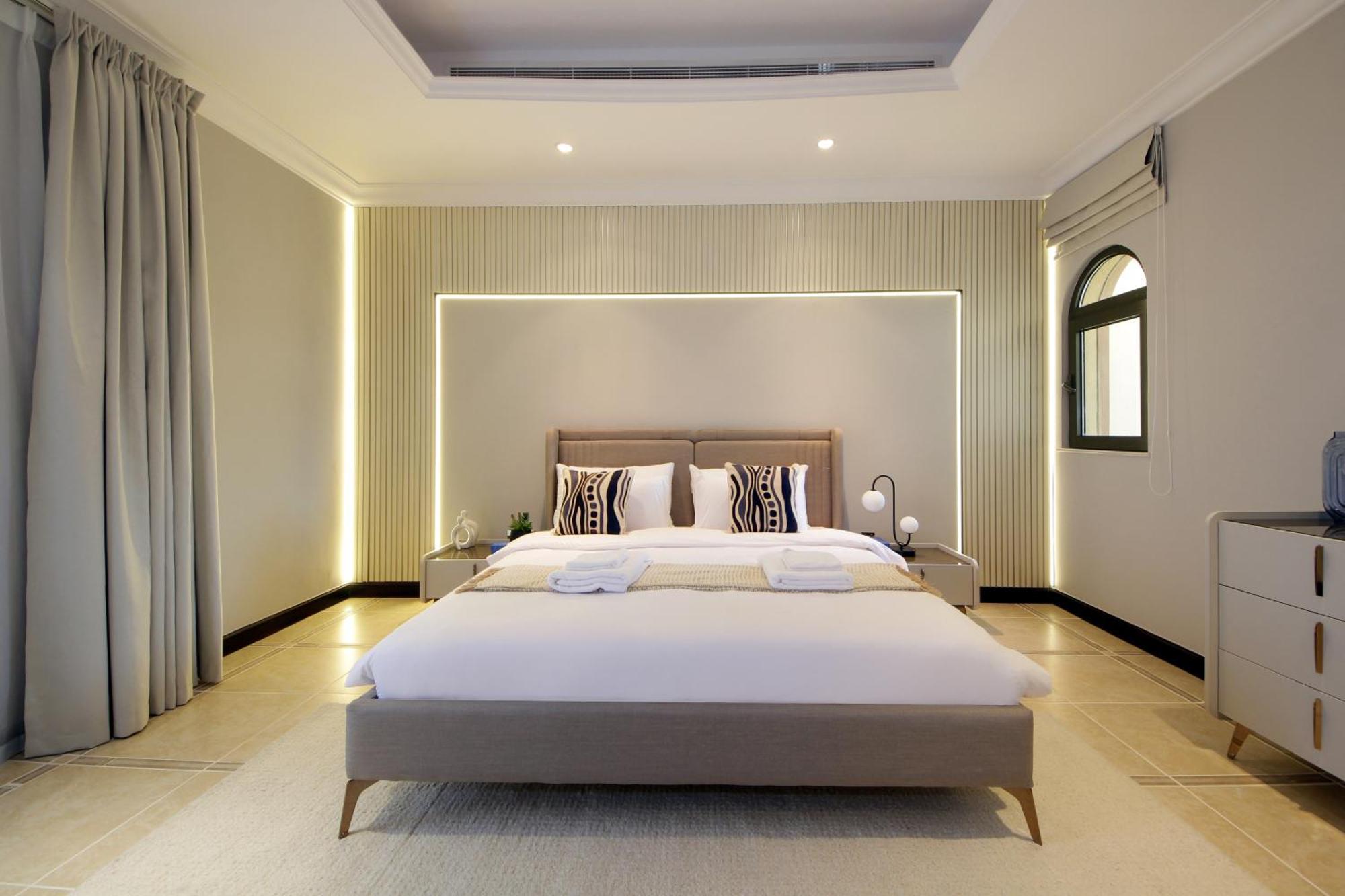 Villa Cozy 4br Maid At Canal Cove Palm Jumeirah