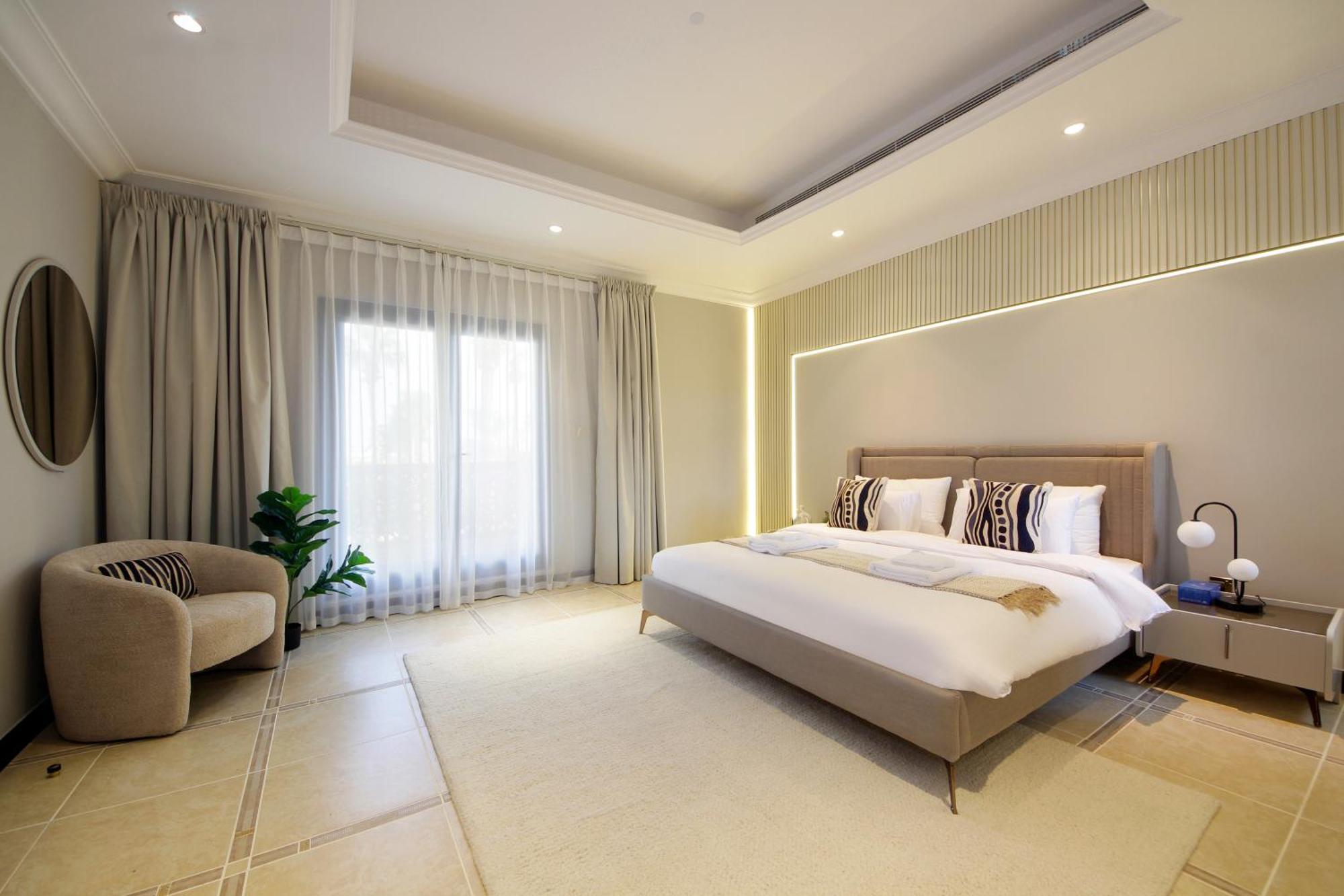 Cozy 4br Maid At Canal Cove Palm Jumeirah *