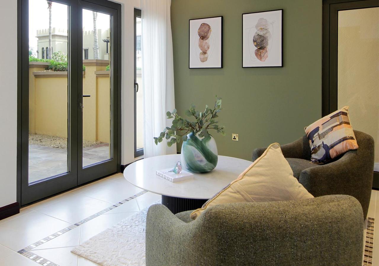 Villa Cozy 4br Maid At Canal Cove Palm Jumeirah *