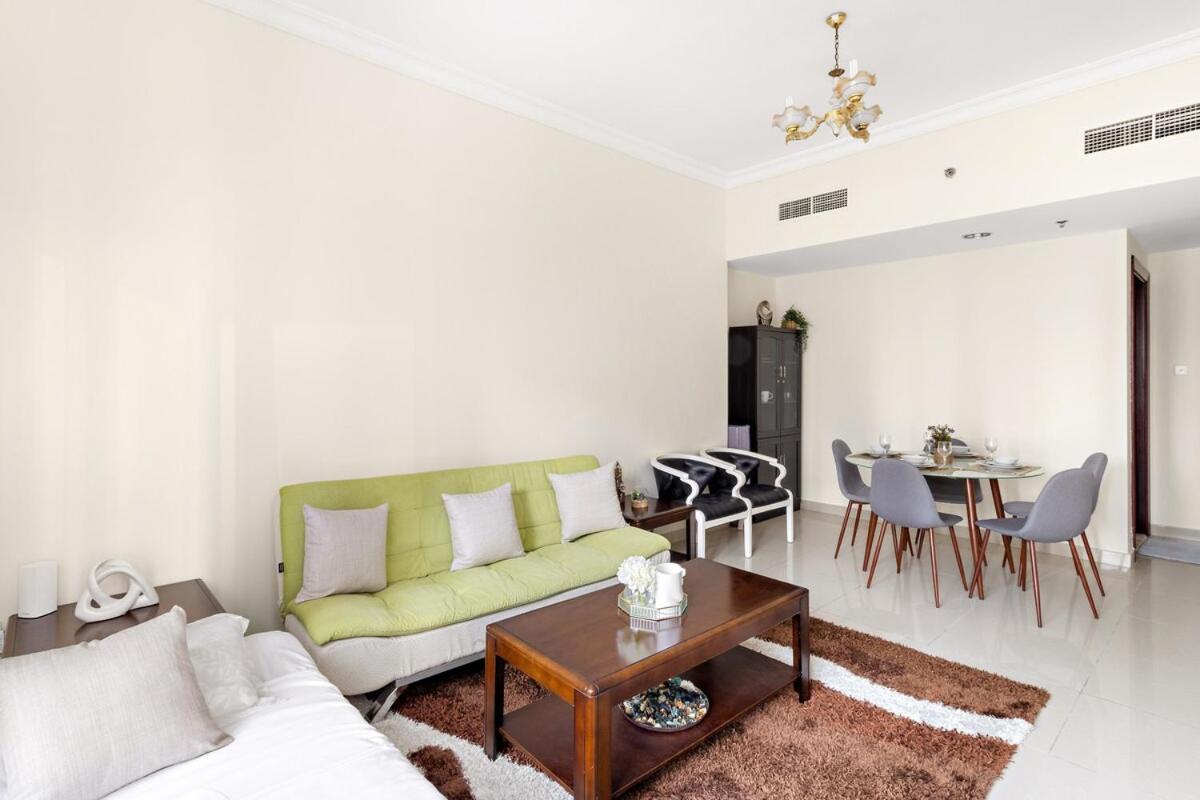 First Class 1br Luxury Sanctuary * Dubai