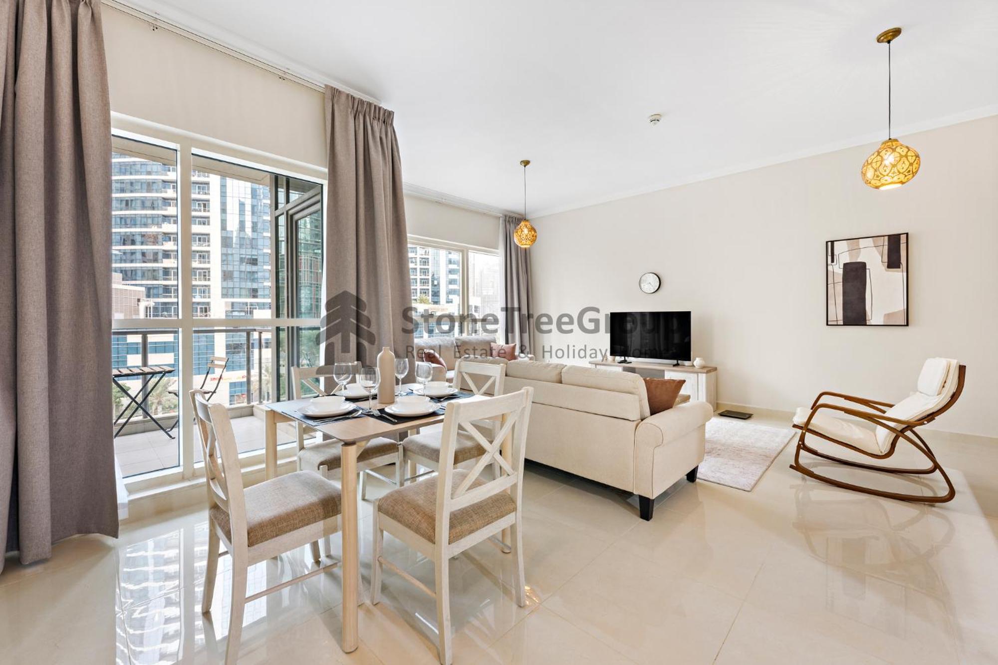 Spacious 1br At Marina Quays North Dubai