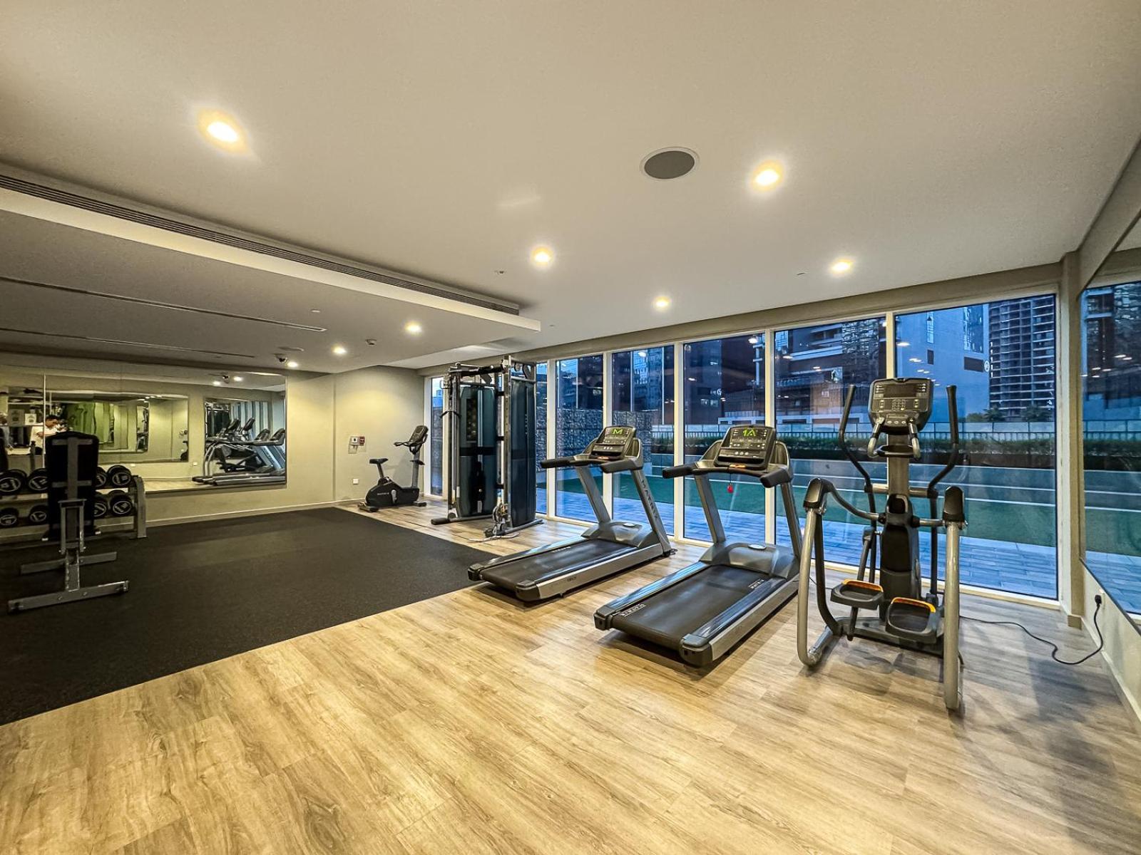 Amazing 1br With Burj Khalifa Views *