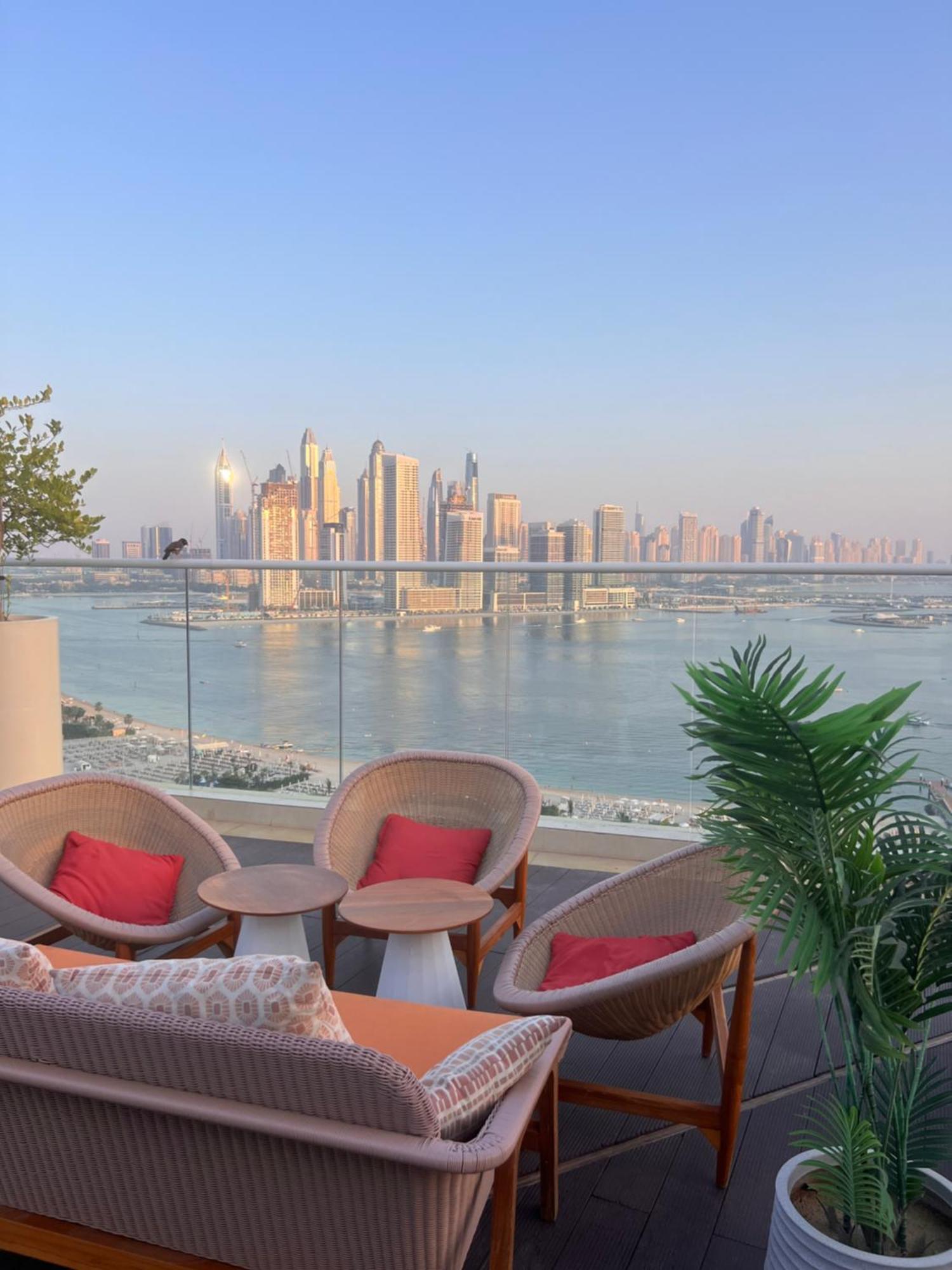 Charming In Seven Palm With Balcony Rooftop Floor Apartment *