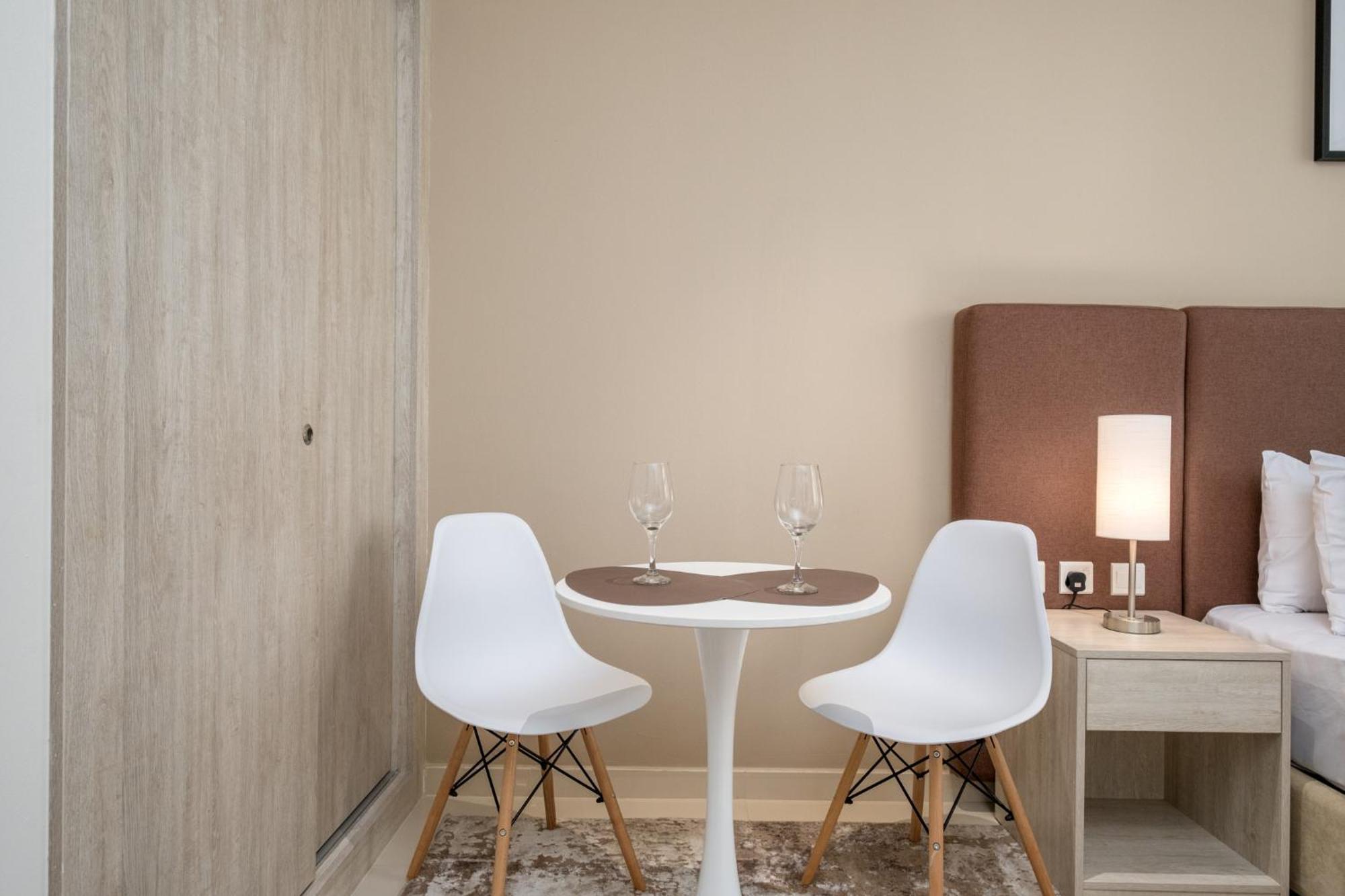 Charming In Seven Palm With Balcony Rooftop Floor Apartment Dubai