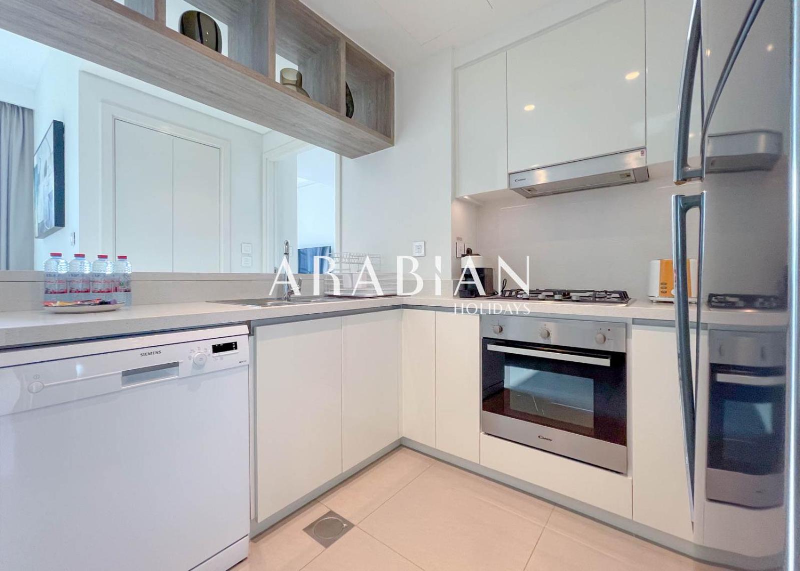 Spectacular 2br With Burj View In Downtown Apartment *