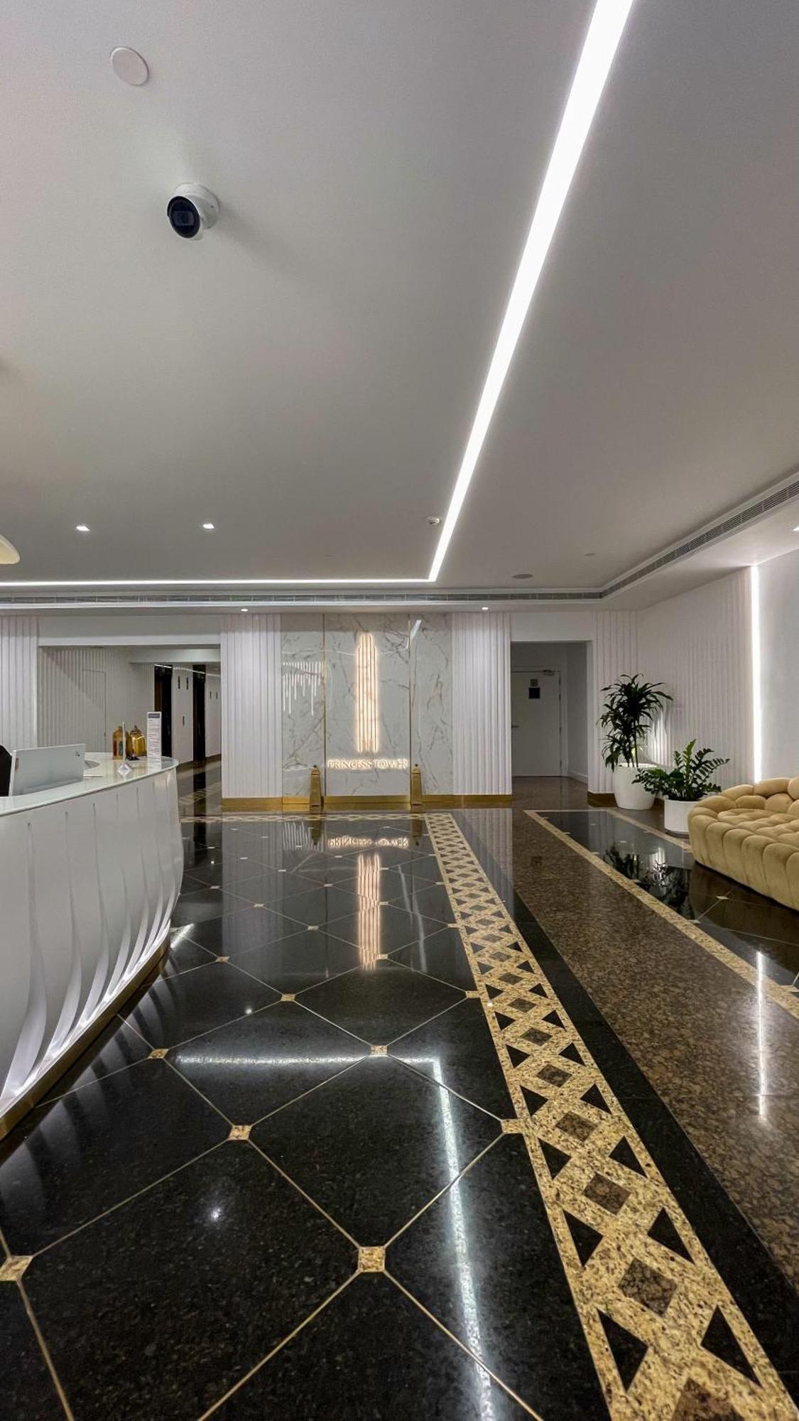Apartment Elegant 3 Bedrooms Among Clouds Dubai