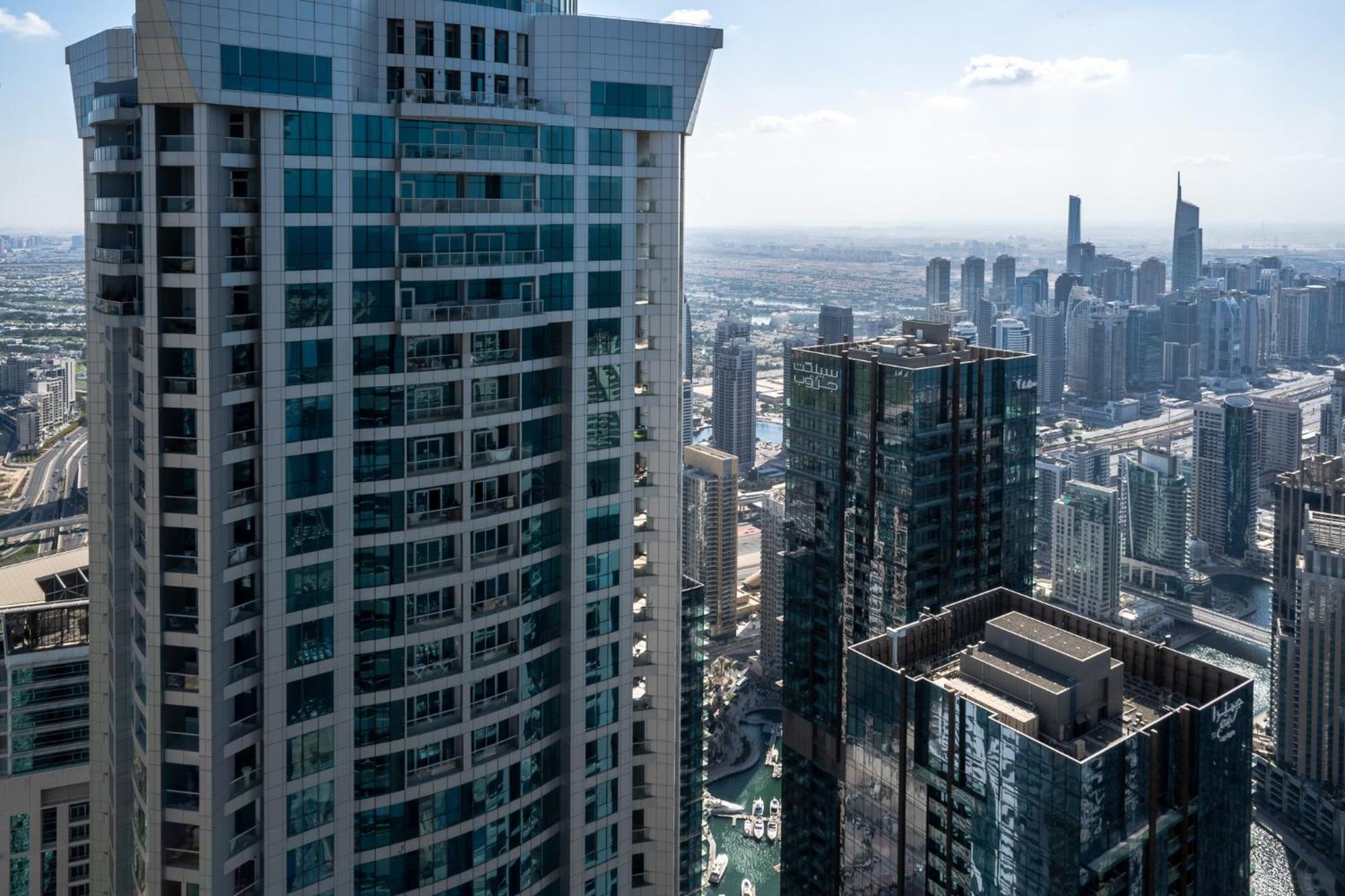 Elegant 3 Bedrooms Among Clouds Apartment Dubai
