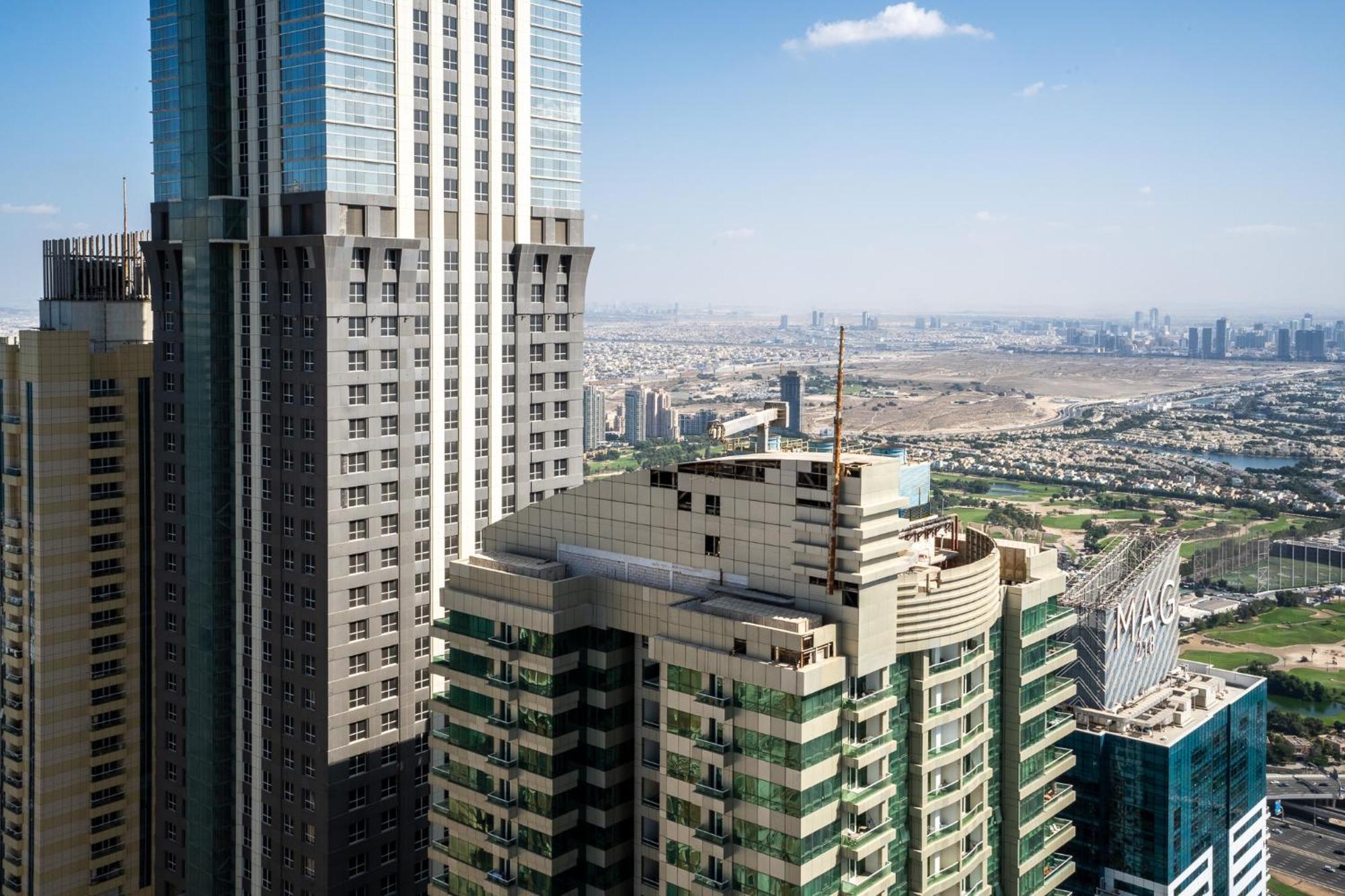 Elegant 3 Bedrooms Among Clouds Dubai