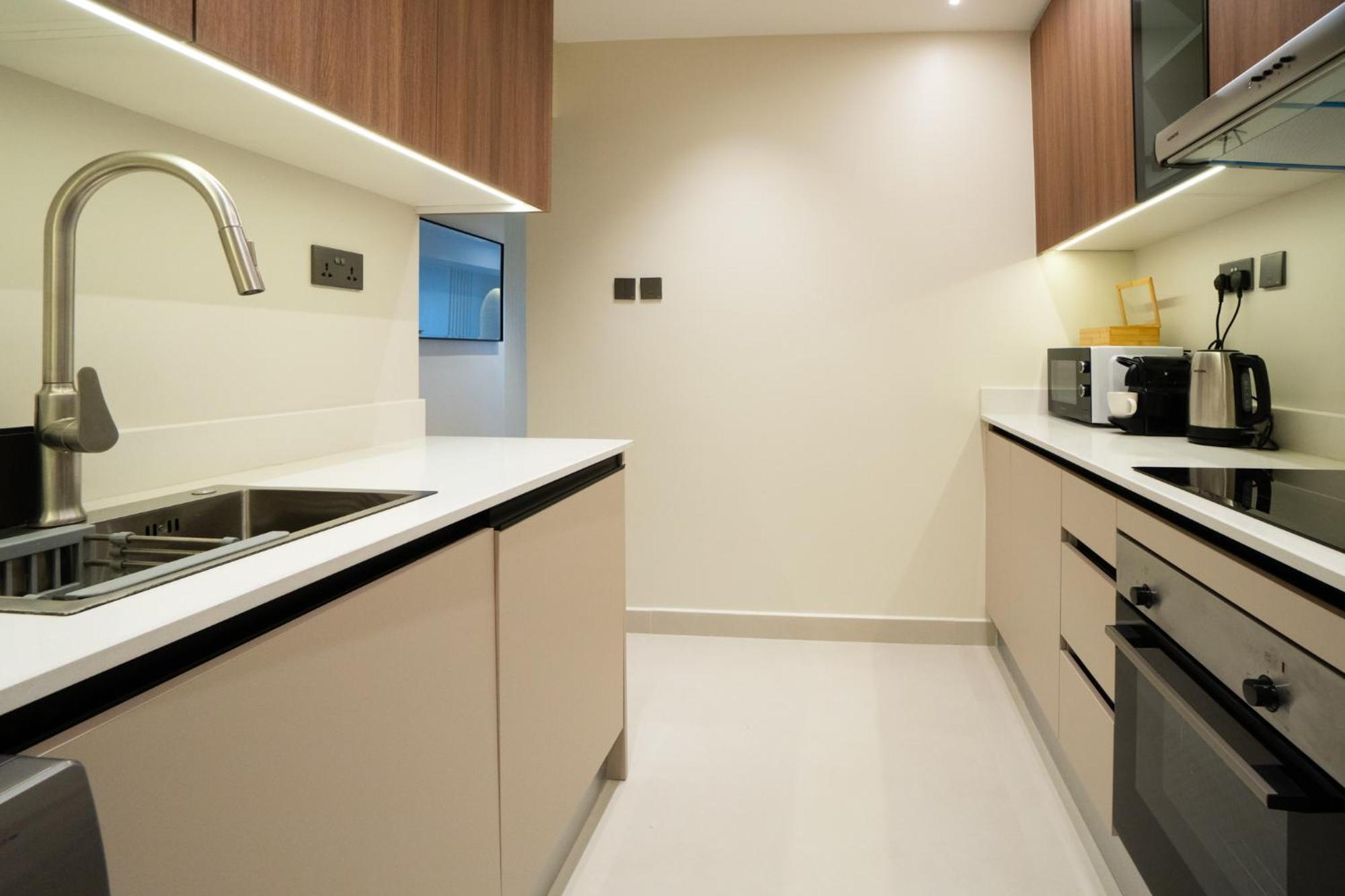 Elegant 3 Bedrooms Among Clouds Apartment Dubai