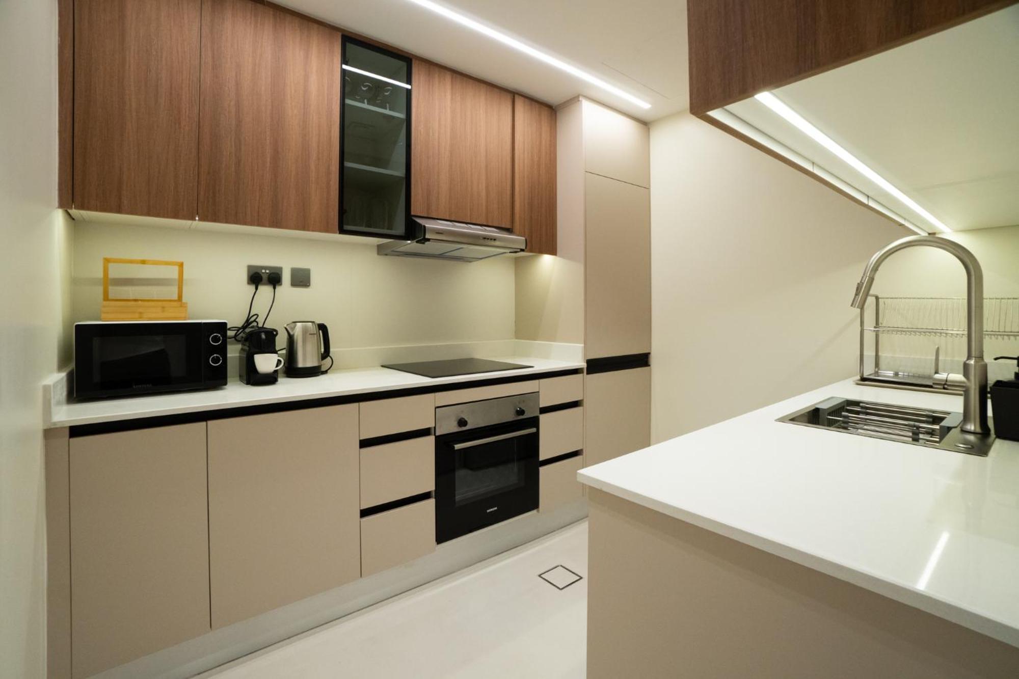 Elegant 3 Bedrooms Among Clouds Apartment Dubai