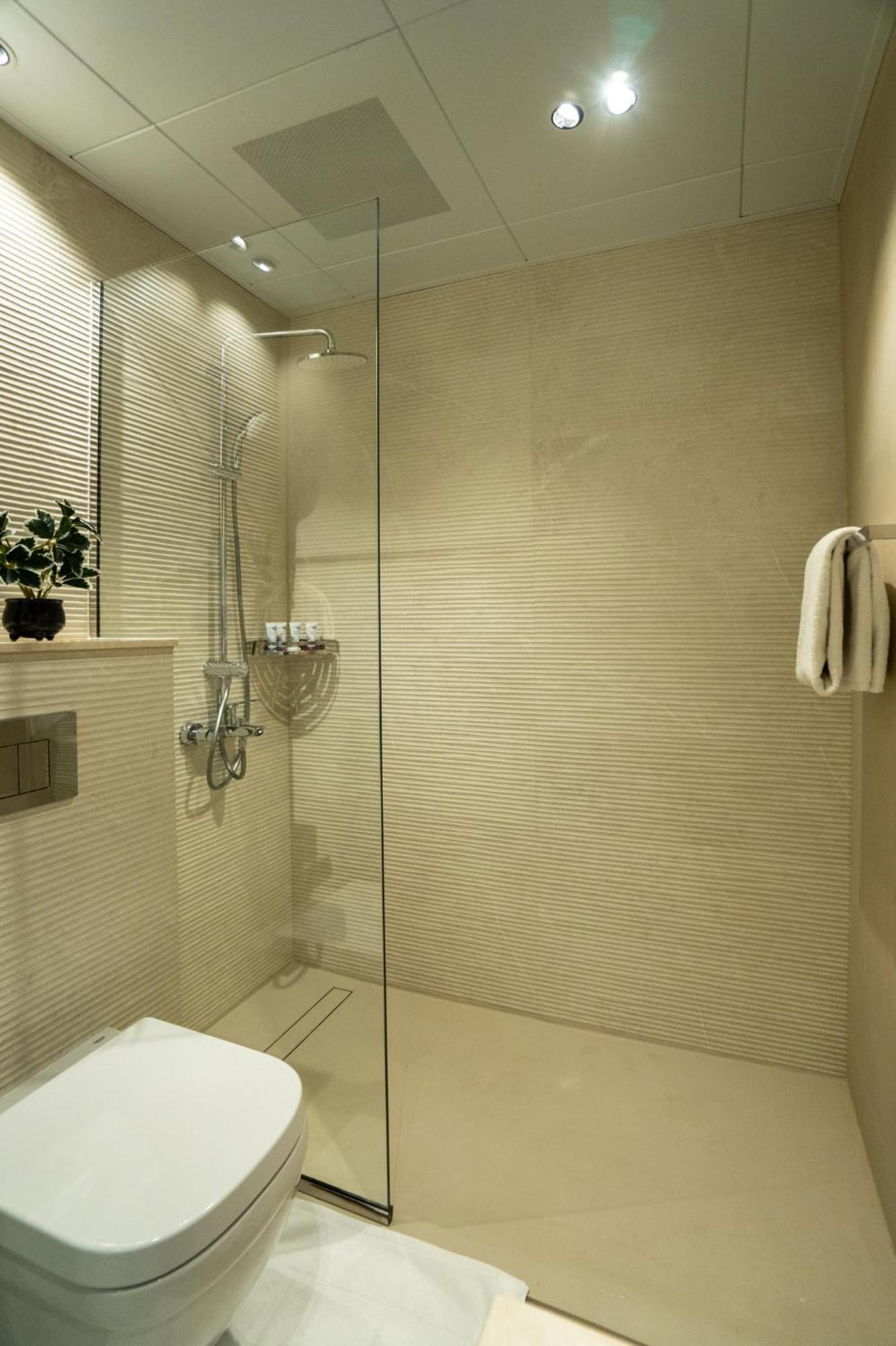 Elegant 3 Bedrooms Among Clouds * Dubai