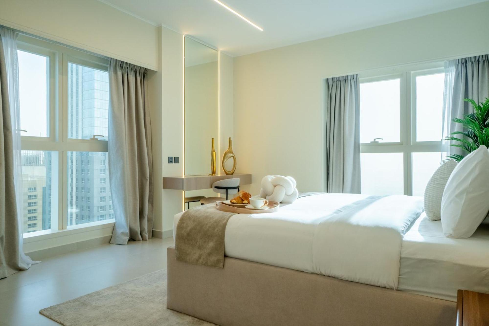 Elegant 3 Bedrooms Among Clouds Dubai