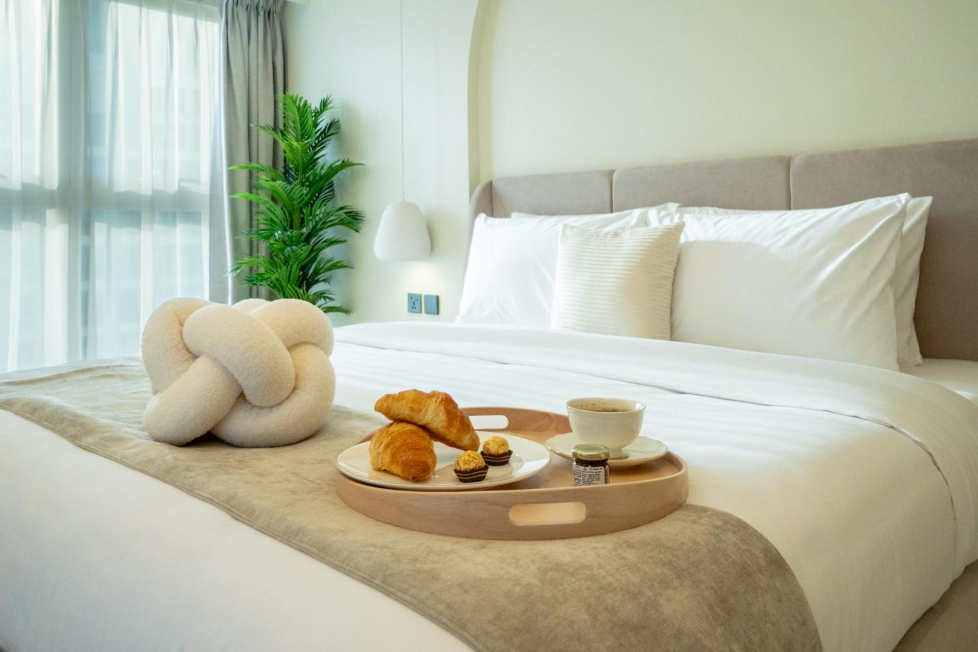 Apartment Elegant 3 Bedrooms Among Clouds *