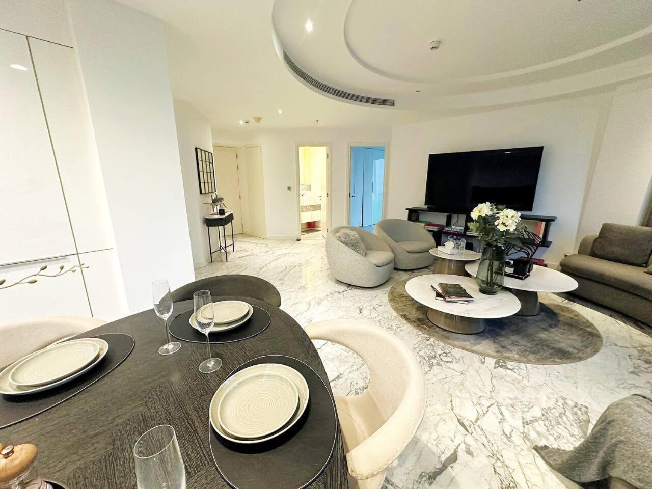 Apartment 2br Amazing Canal Views At The Pad In Business Bay By Vibel